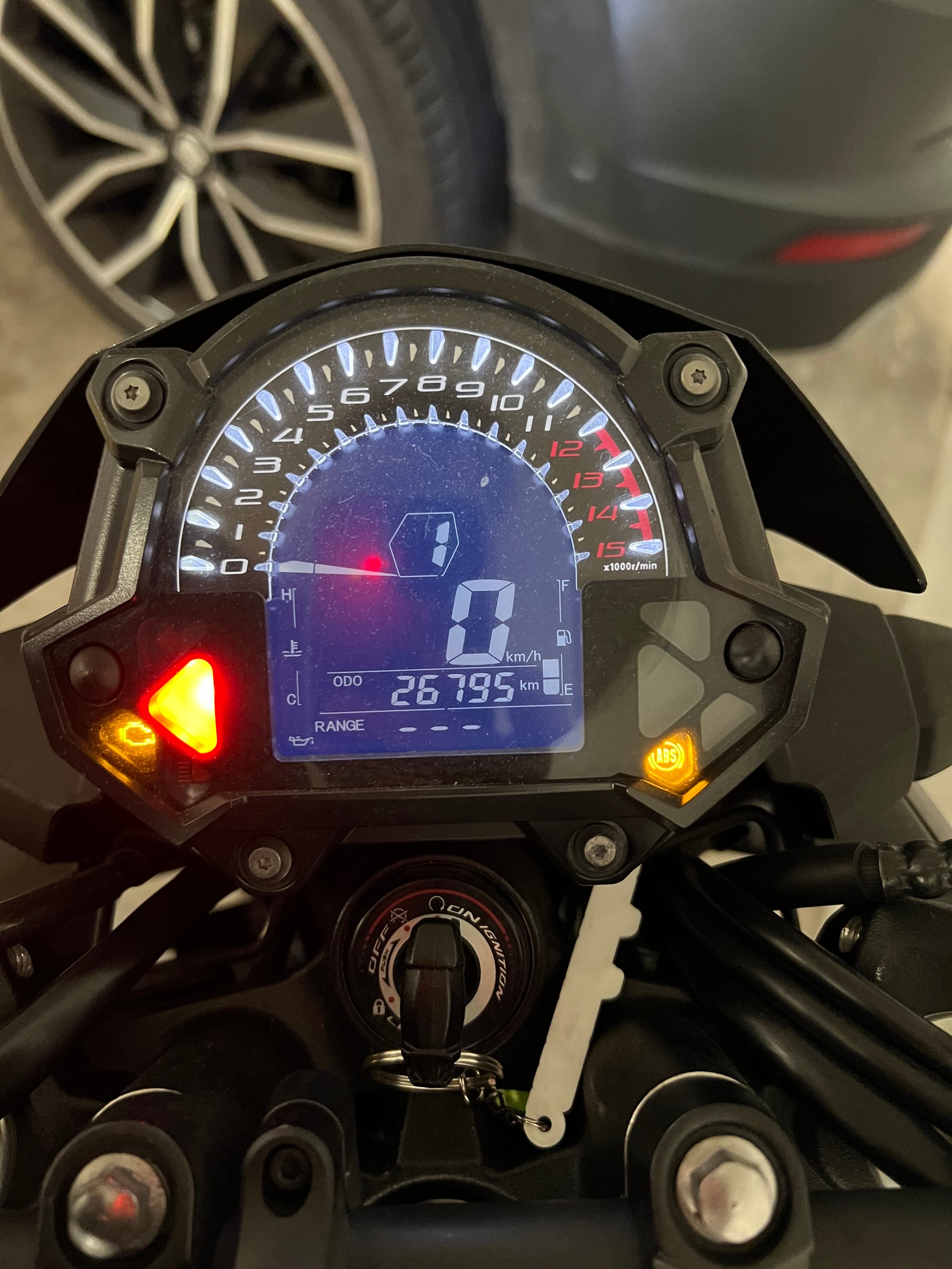 KAWASAKI Z 400 ABS-image-3