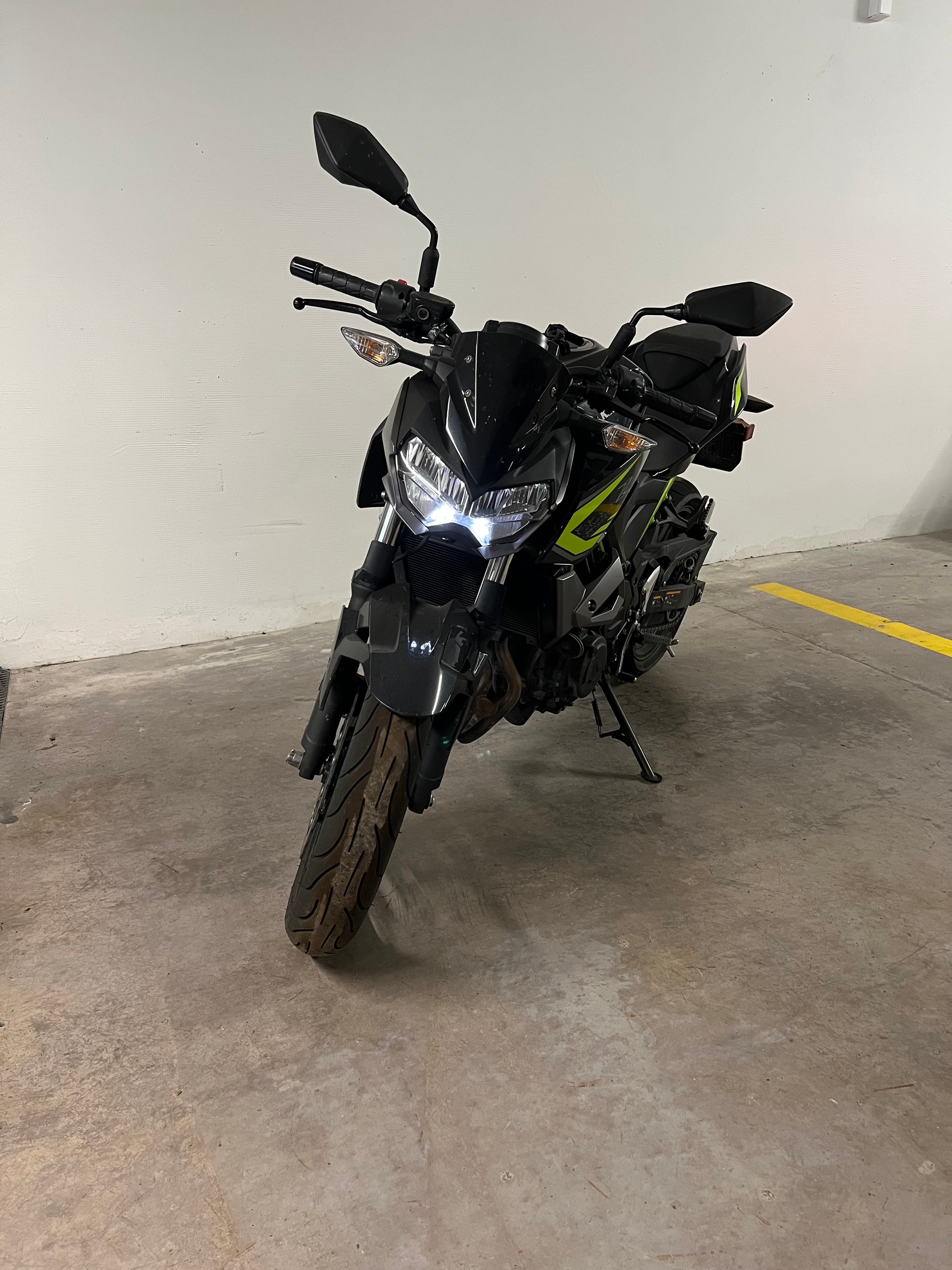 KAWASAKI Z 400 ABS-image-2