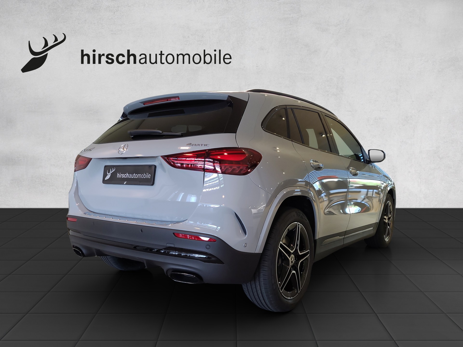 MERCEDES-BENZ GLA 250 4M AMG Swiss Star "Special Edition"-showroom-element-3