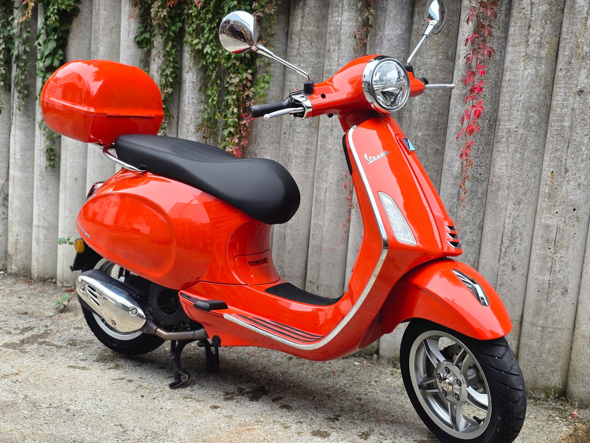 PIAGGIO Vespa 125 Primavera Red-image-5