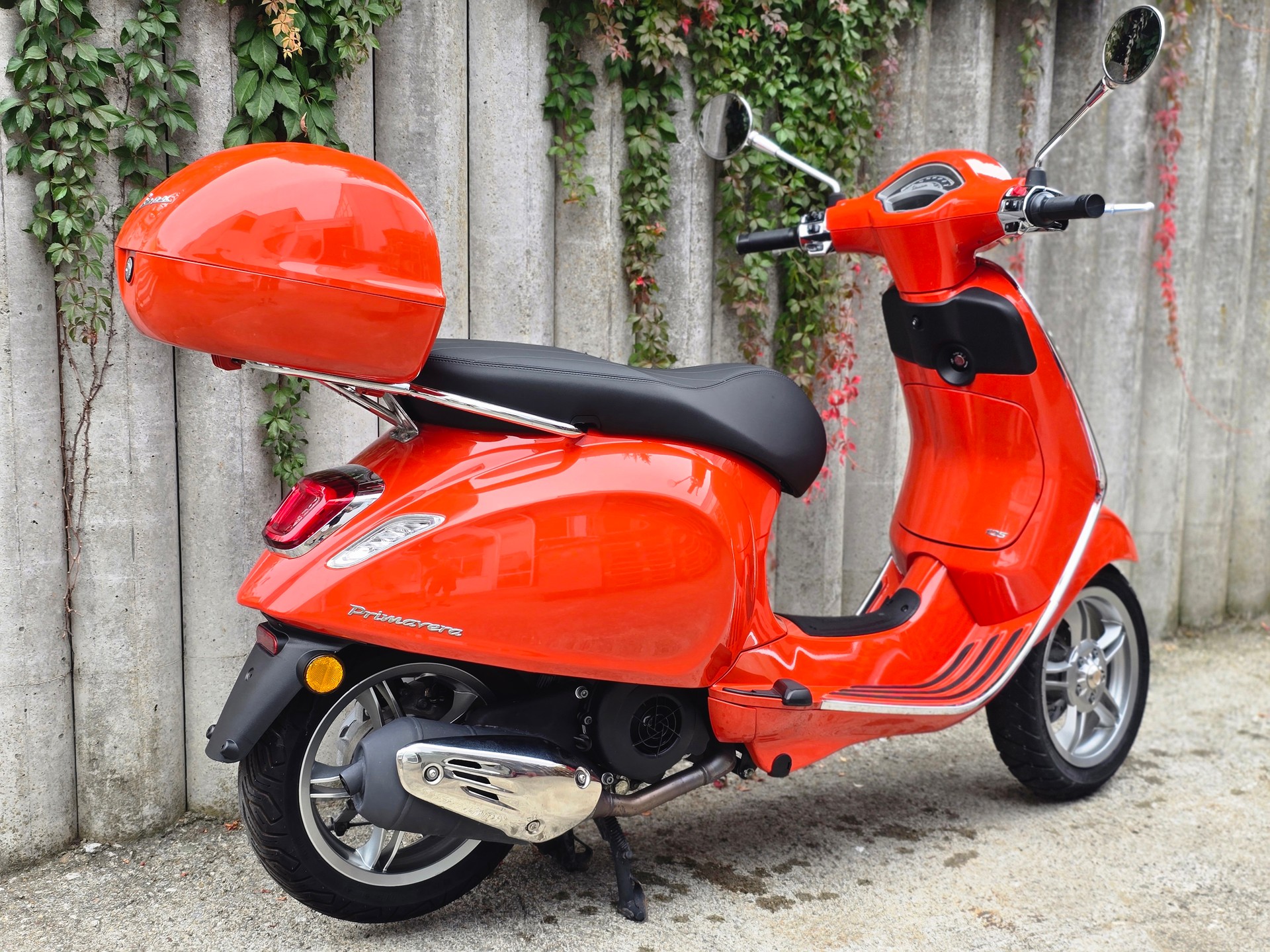 PIAGGIO Vespa 125 Primavera Red-image-3