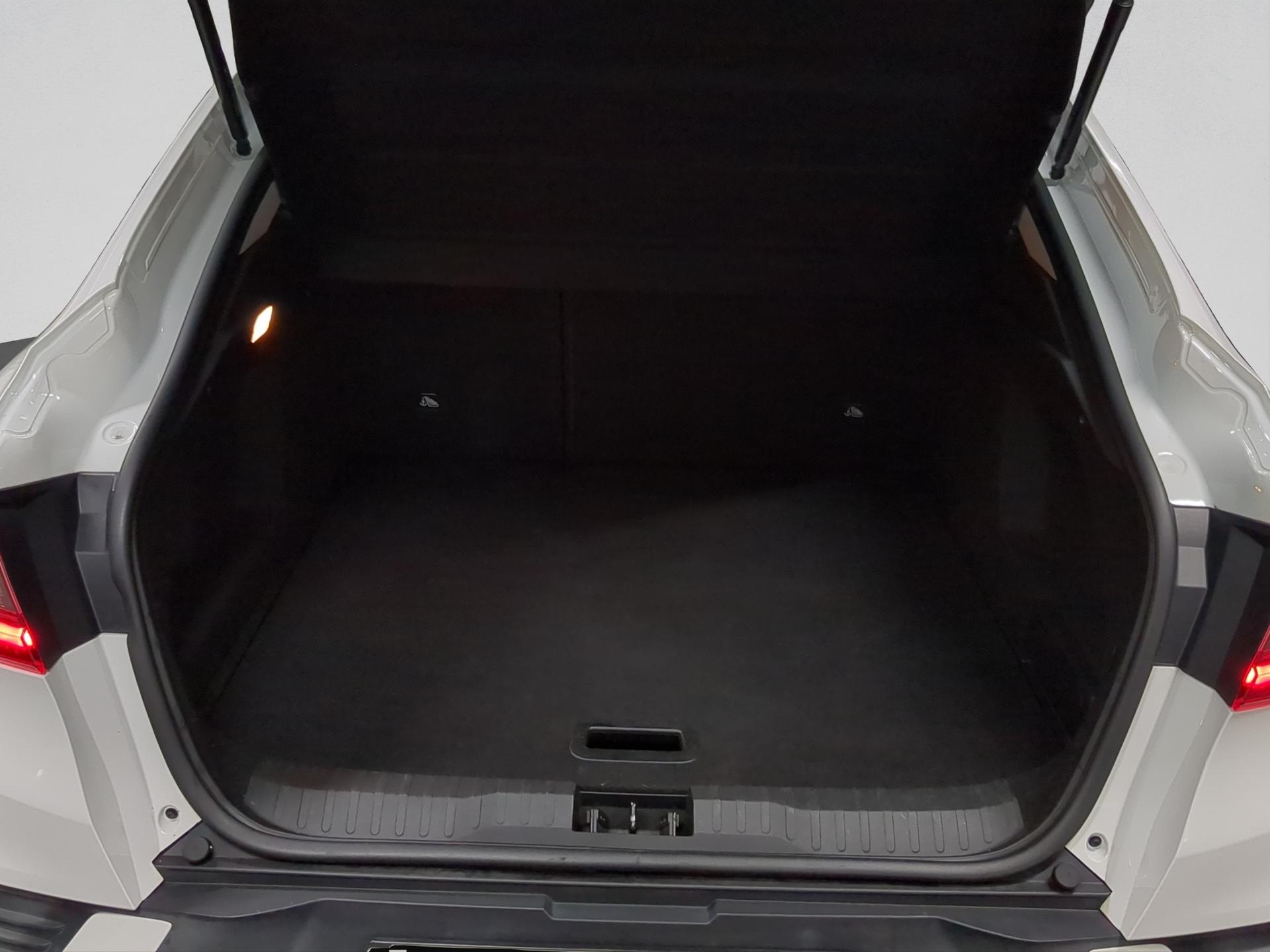 RENAULT Arkana 1.6 E-Tech Zen-image-14