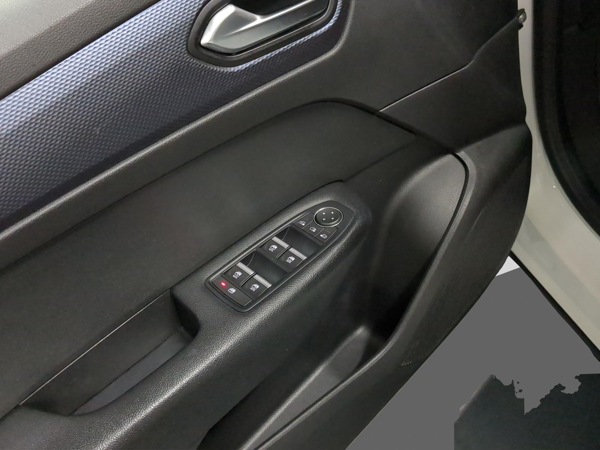 RENAULT Arkana 1.6 E-Tech Zen-image-17