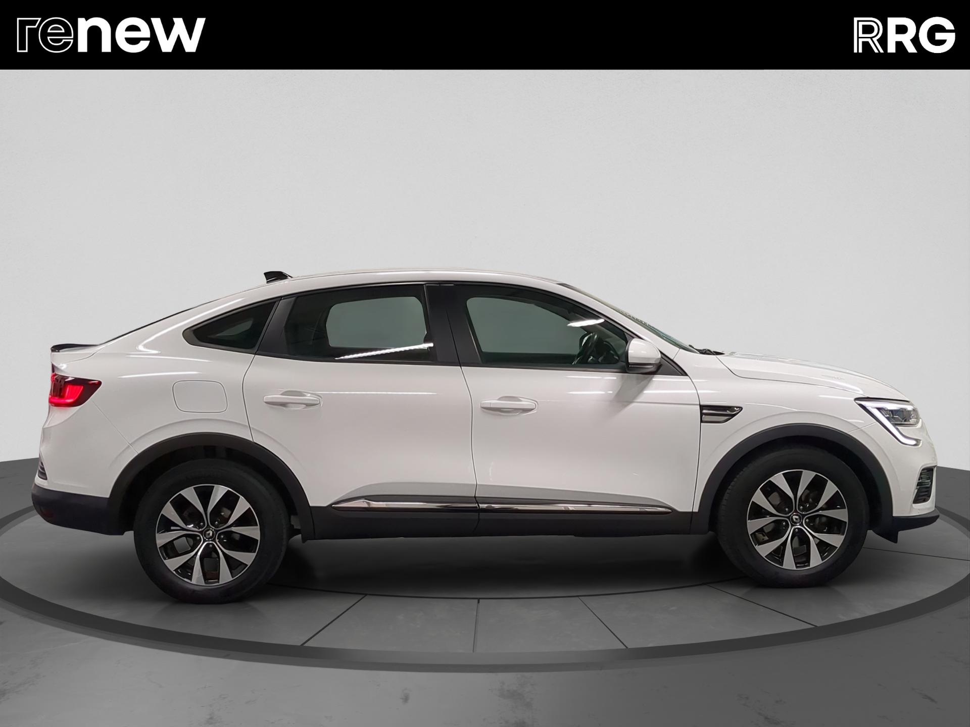 RENAULT Arkana 1.6 E-Tech Zen-showroom-element-1