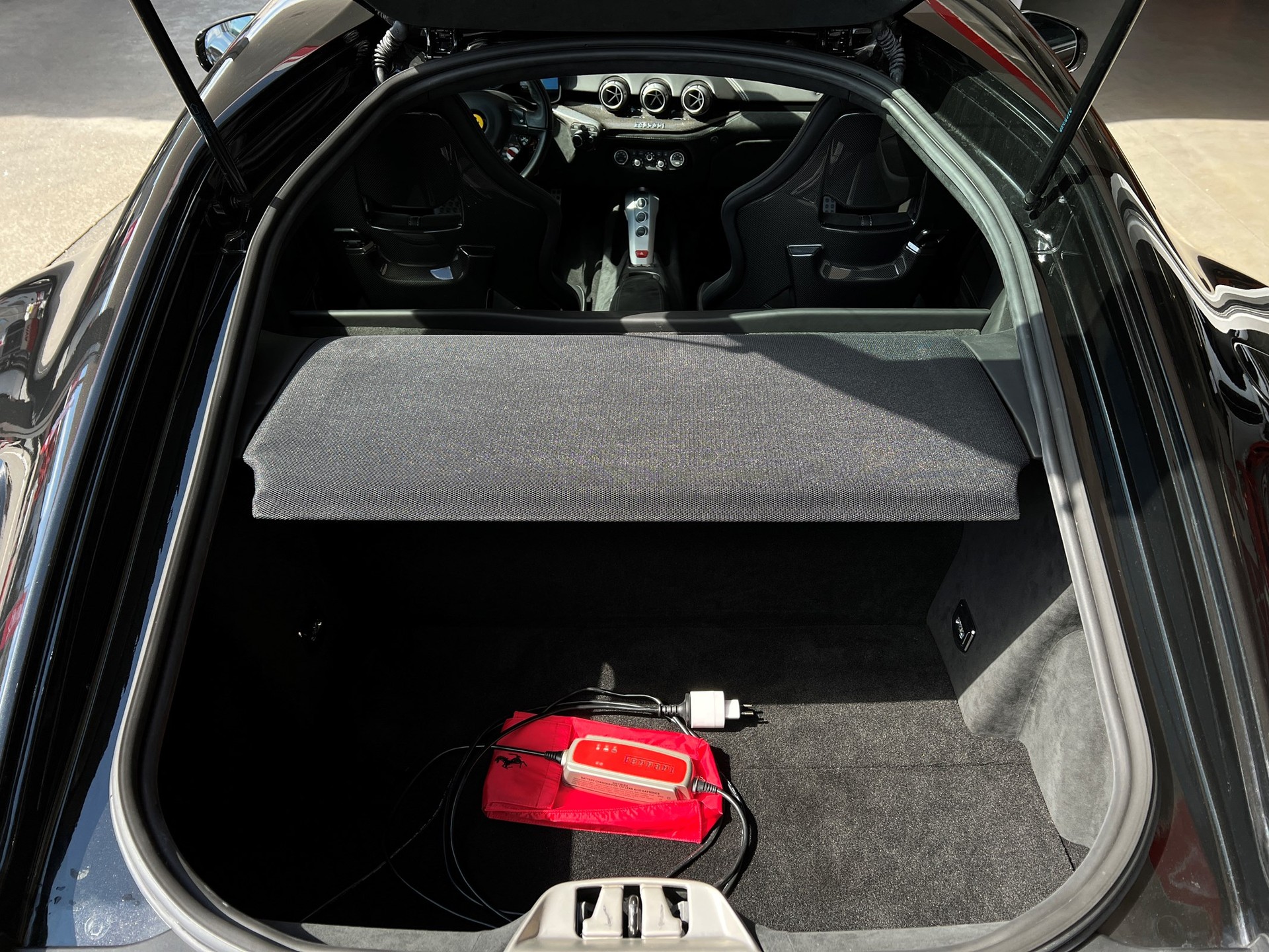 FERRARI F12 Berlinetta-image-12