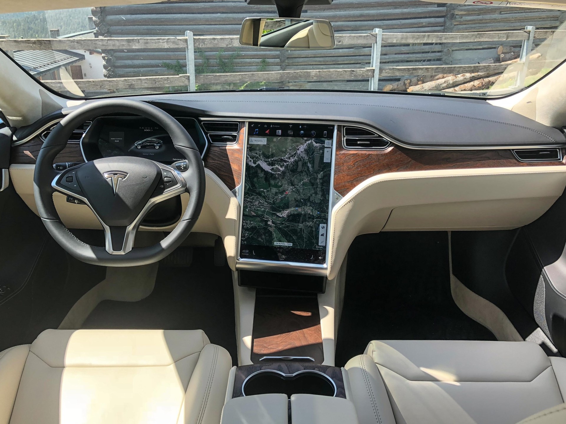 TESLA Model S 100 D-image-2