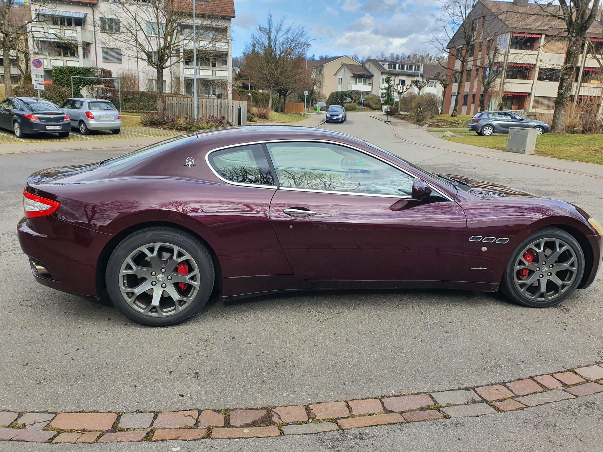 MASERATI GranTurismo Automatica-image-2