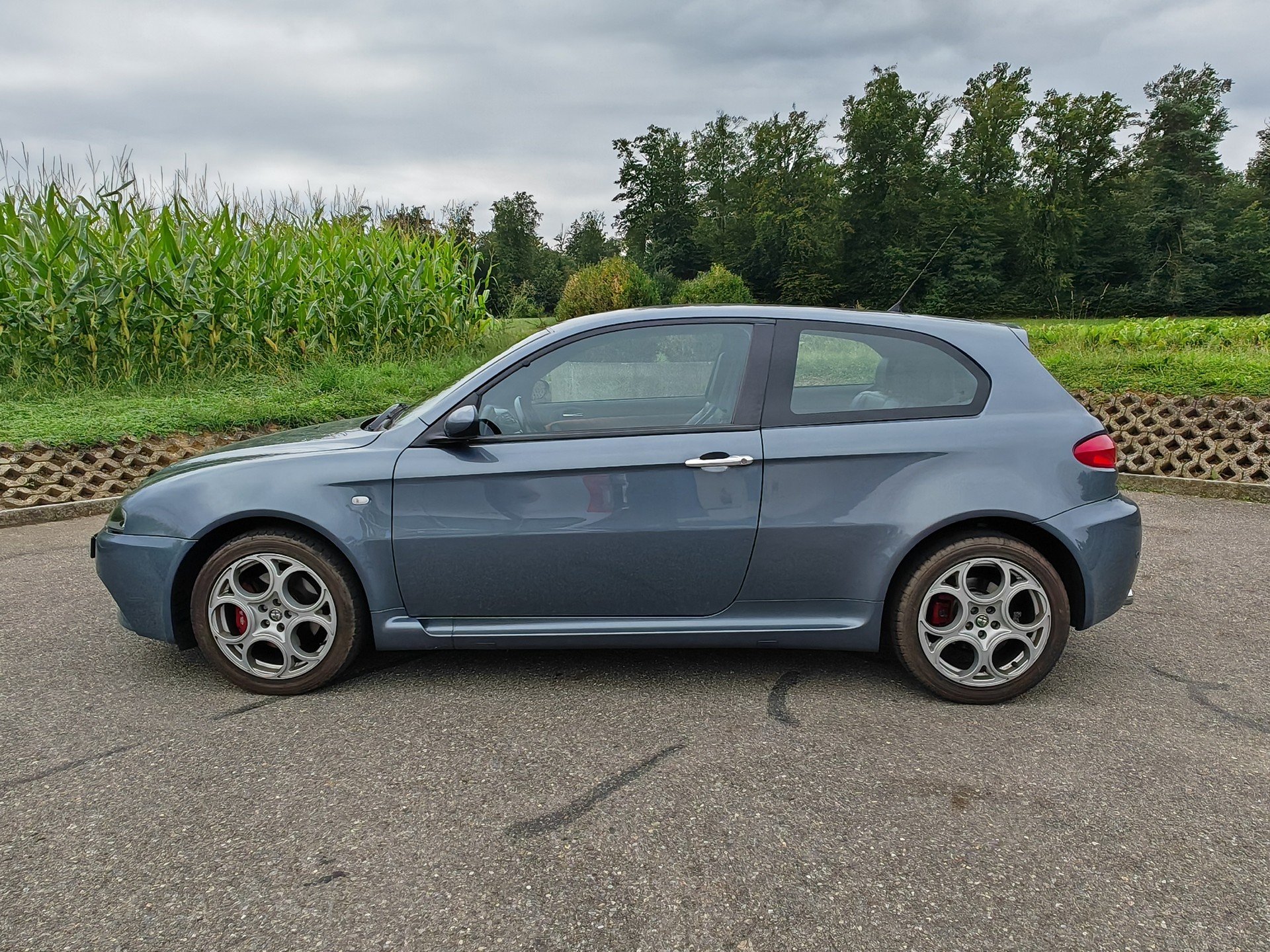 ALFA ROMEO 147 3.2 GTA Pelle Bicolore-image-4