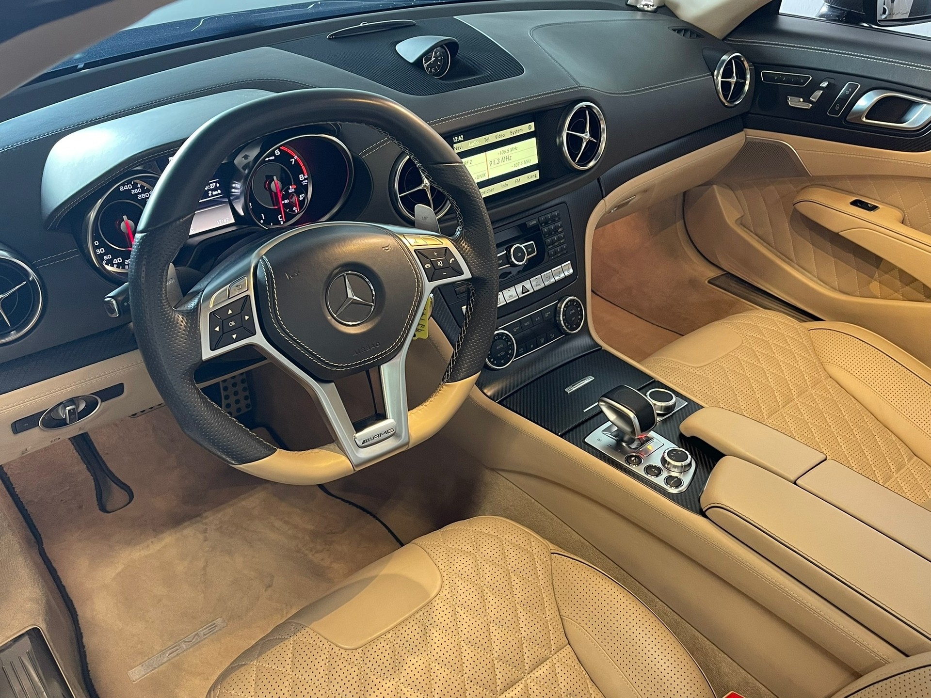 MERCEDES-BENZ SL 65 AMG 45th Anniversary 7G-Tronic "1 of 45"-image-5