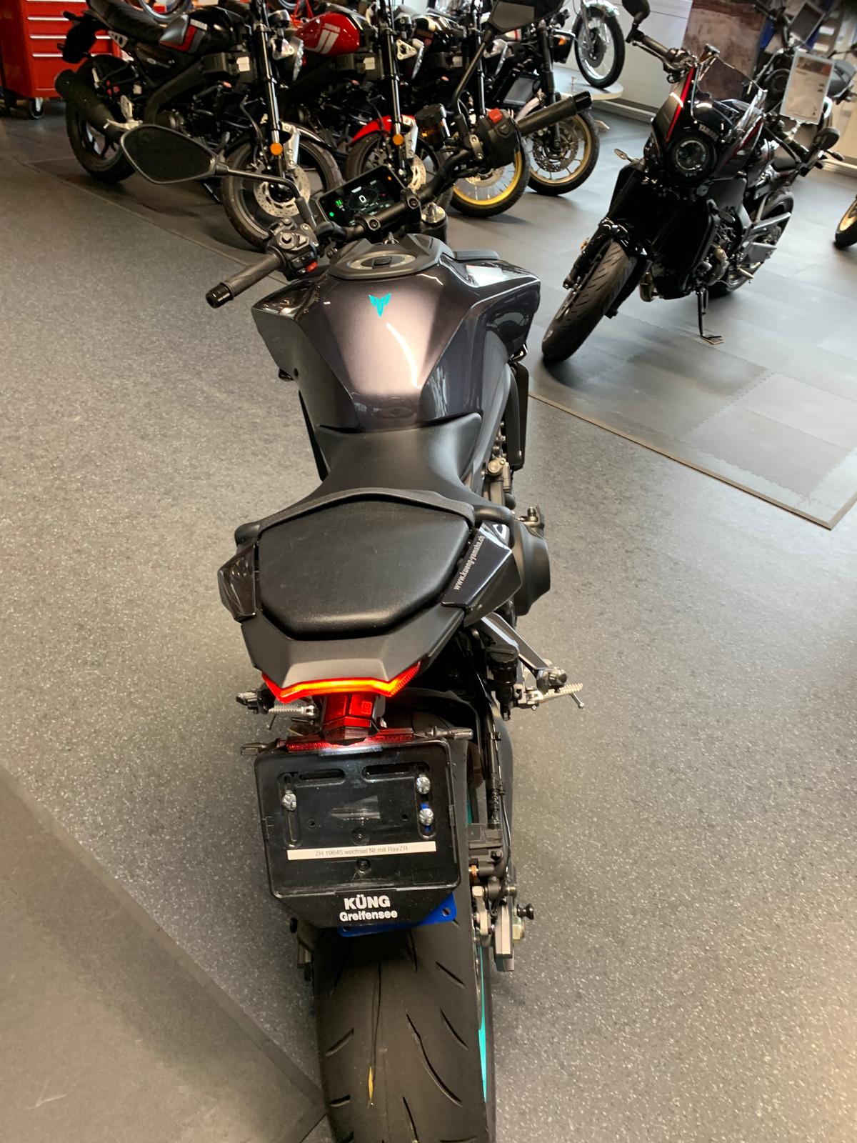 YAMAHA MT-09-image-4