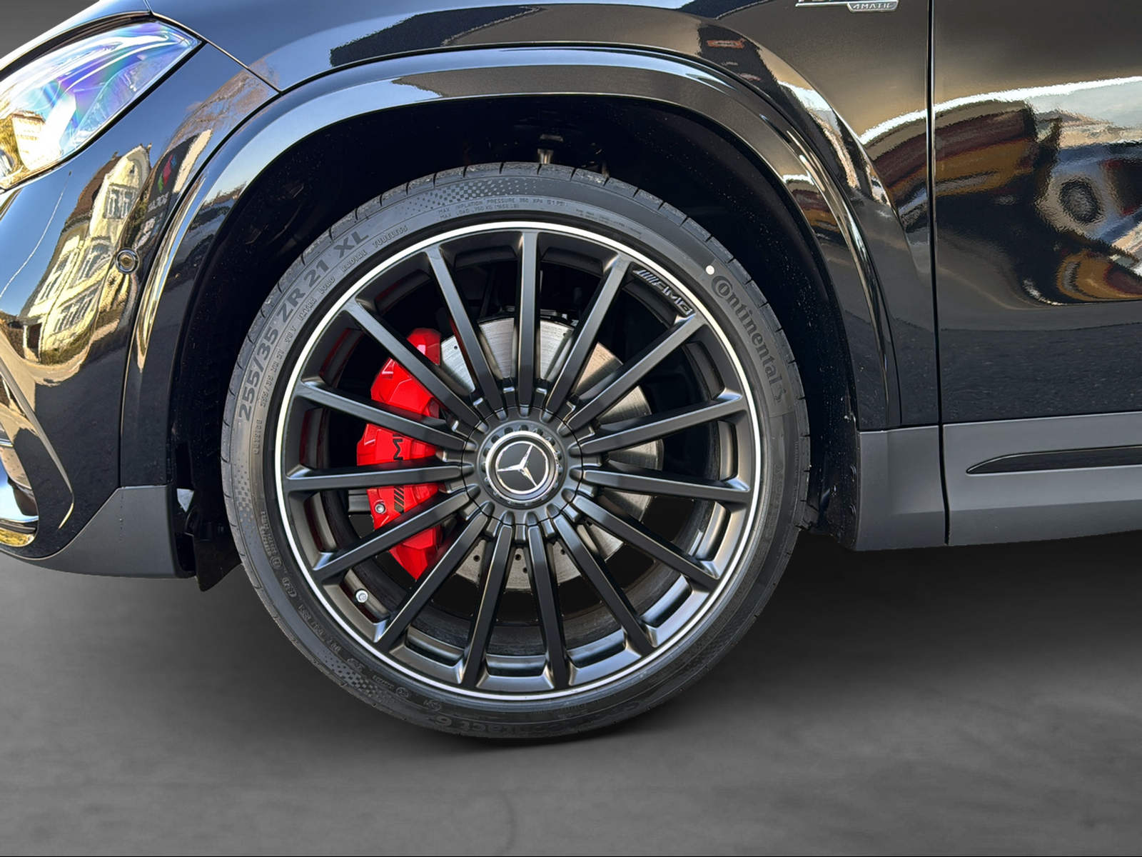 MERCEDES-BENZ GLA 35 4Matic-image-6