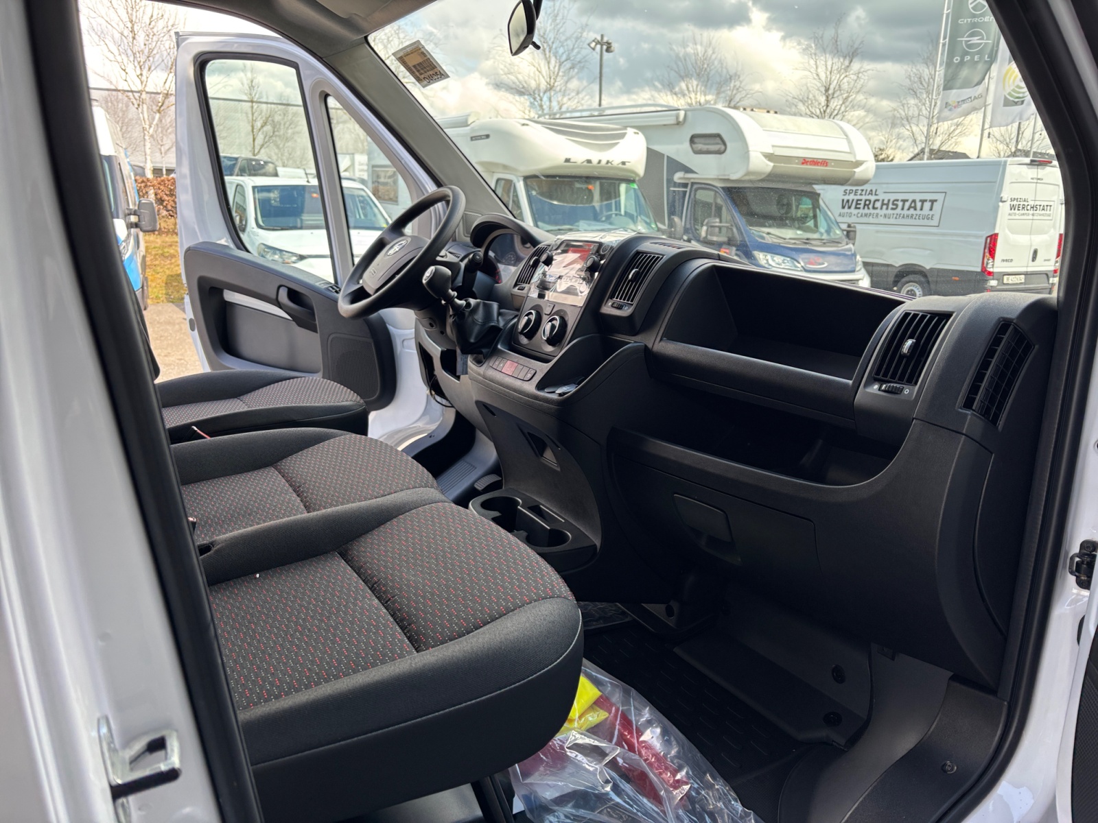 OPEL MOVANO KASTENWAEGN 2.2 L 3,3 T L3 4035 H2-image-10