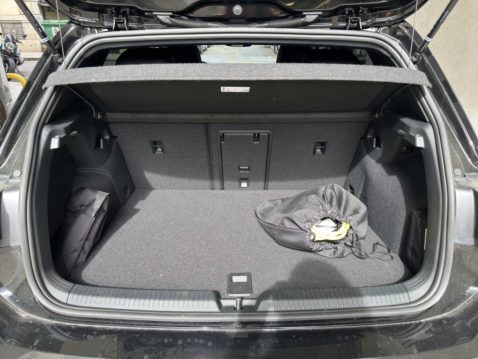 VW Golf 1.4 TSI PHEV Style-image-8