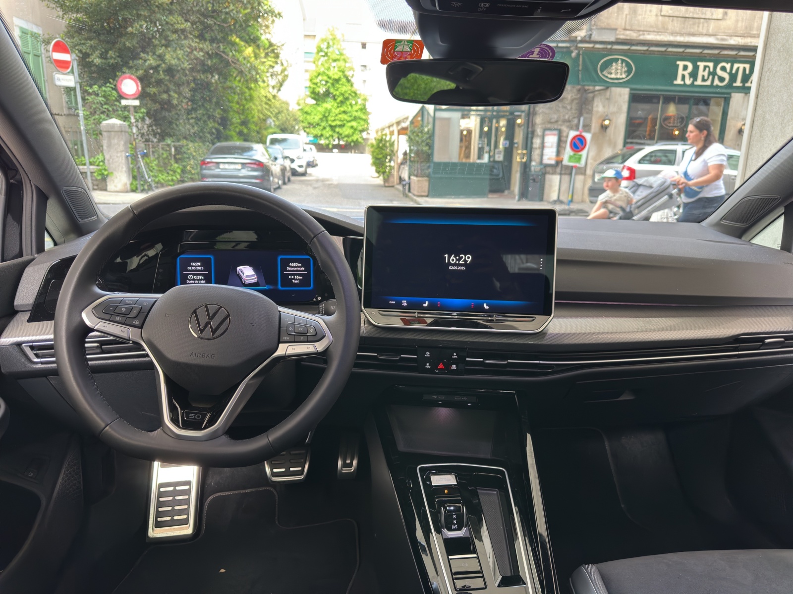 VW Golf 1.4 TSI PHEV Style-image-7