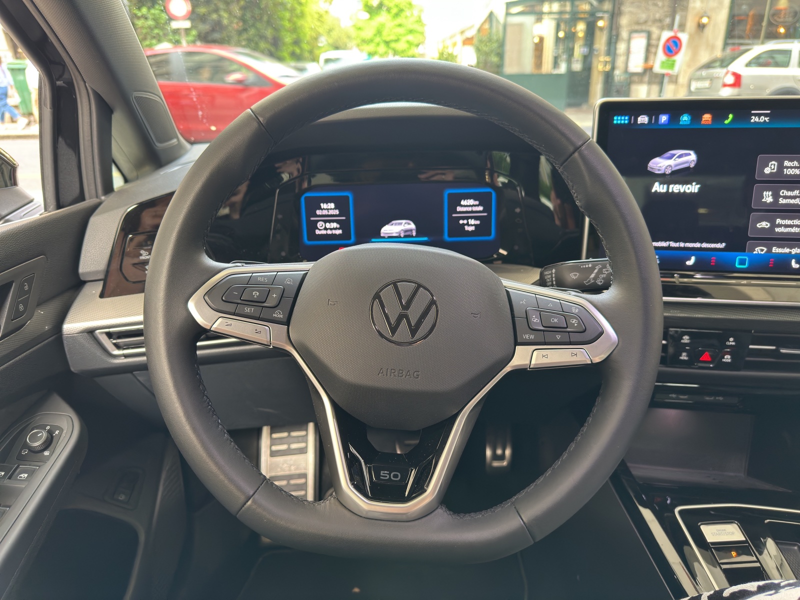 VW Golf 1.4 TSI PHEV Style-image-5