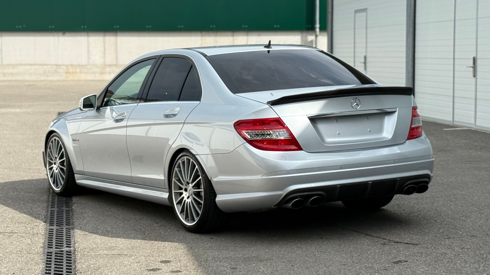 MERCEDES-BENZ C 63 AMG Avantgarde 7G-Tronic-showroom-element-3