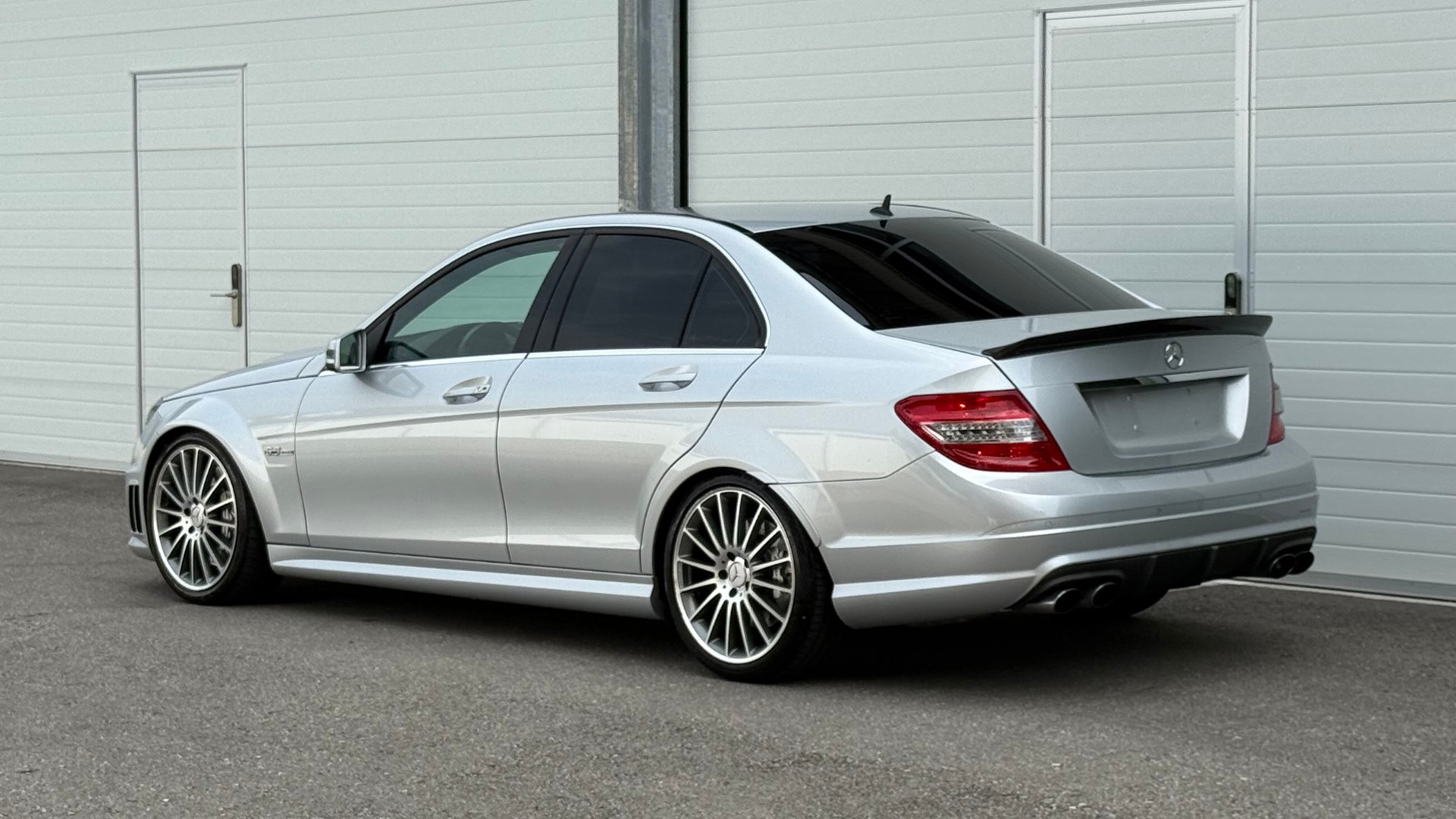 MERCEDES-BENZ C 63 AMG Avantgarde 7G-Tronic-image-4