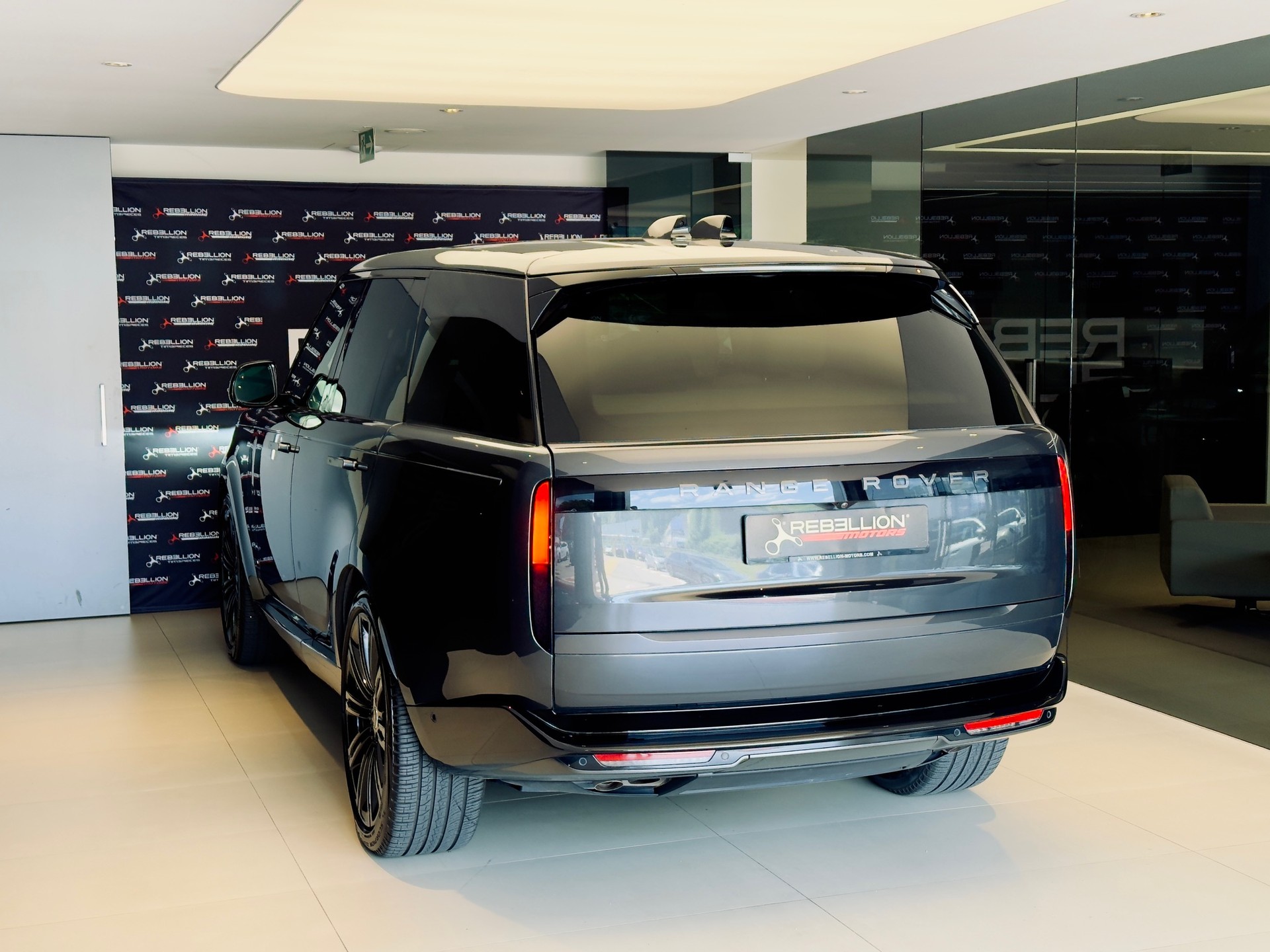LAND ROVER Range Rover P530 4.4 V8 Autobiography Automatic-image-8