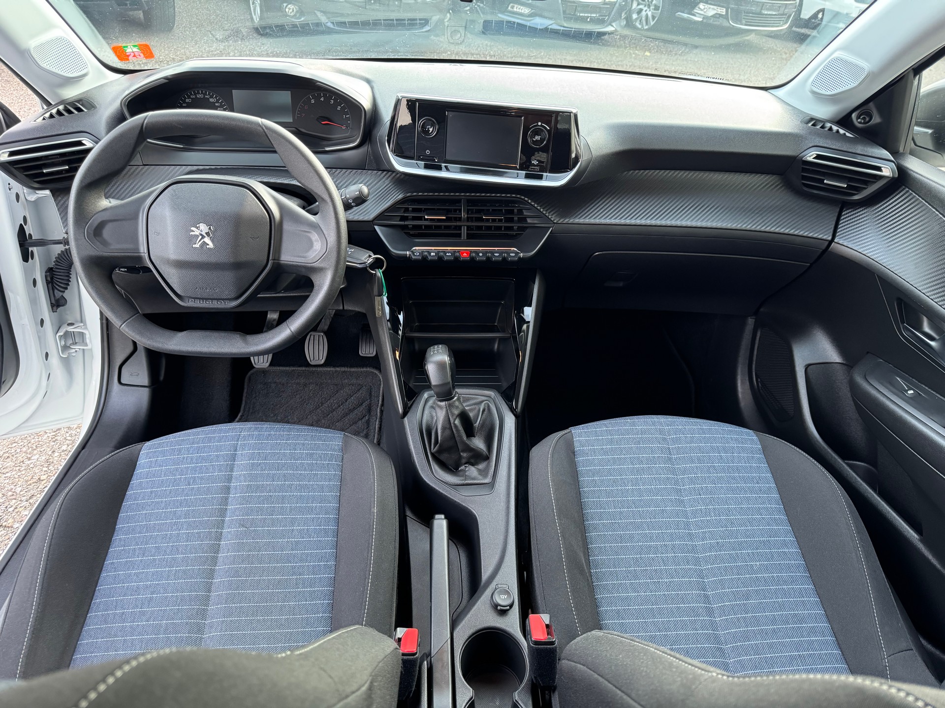 PEUGEOT 208 1.2 PureTech Active-image-7
