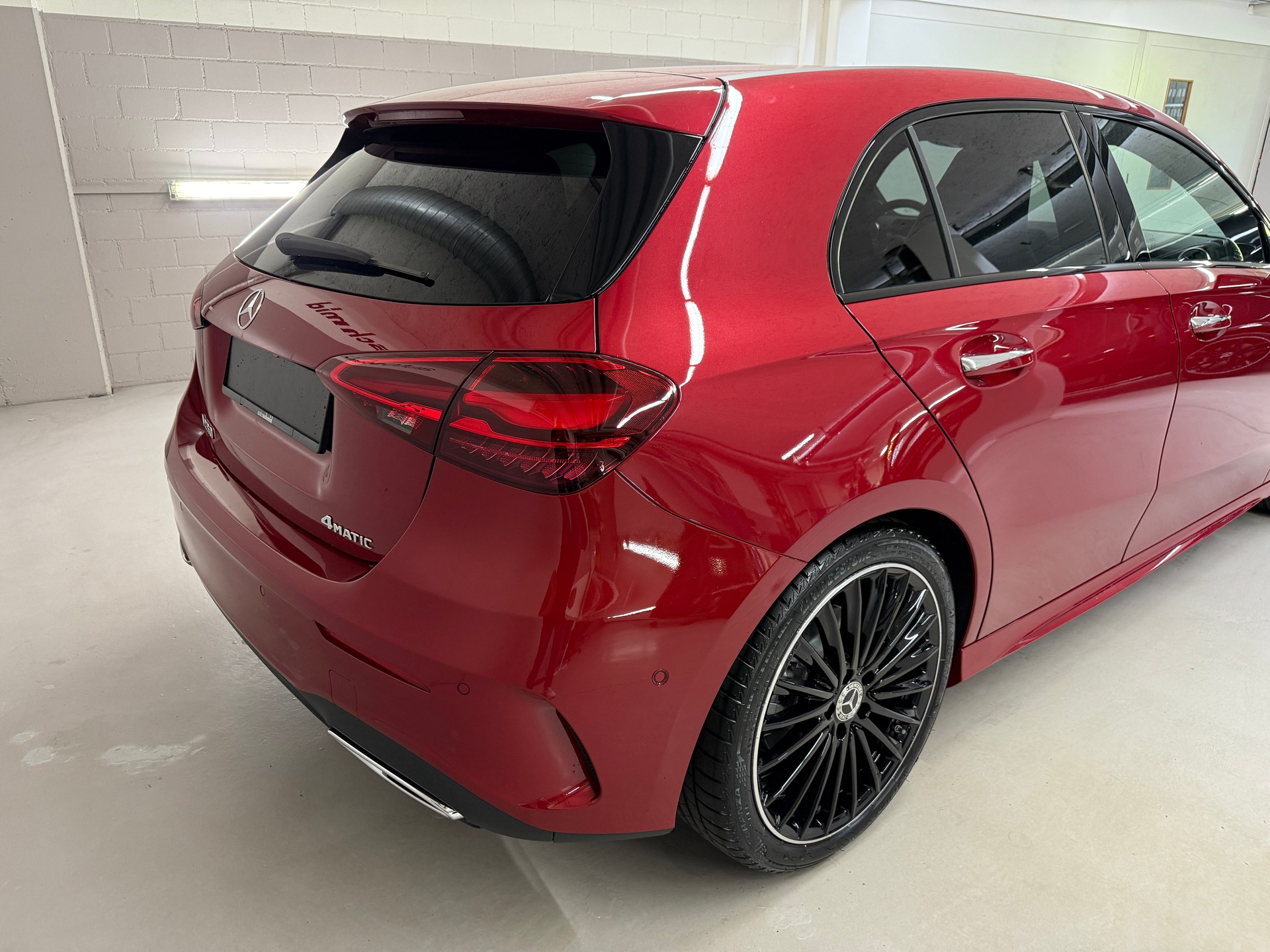 MERCEDES-BENZ A 250 4MATIC Kompaktlimousine-image-5