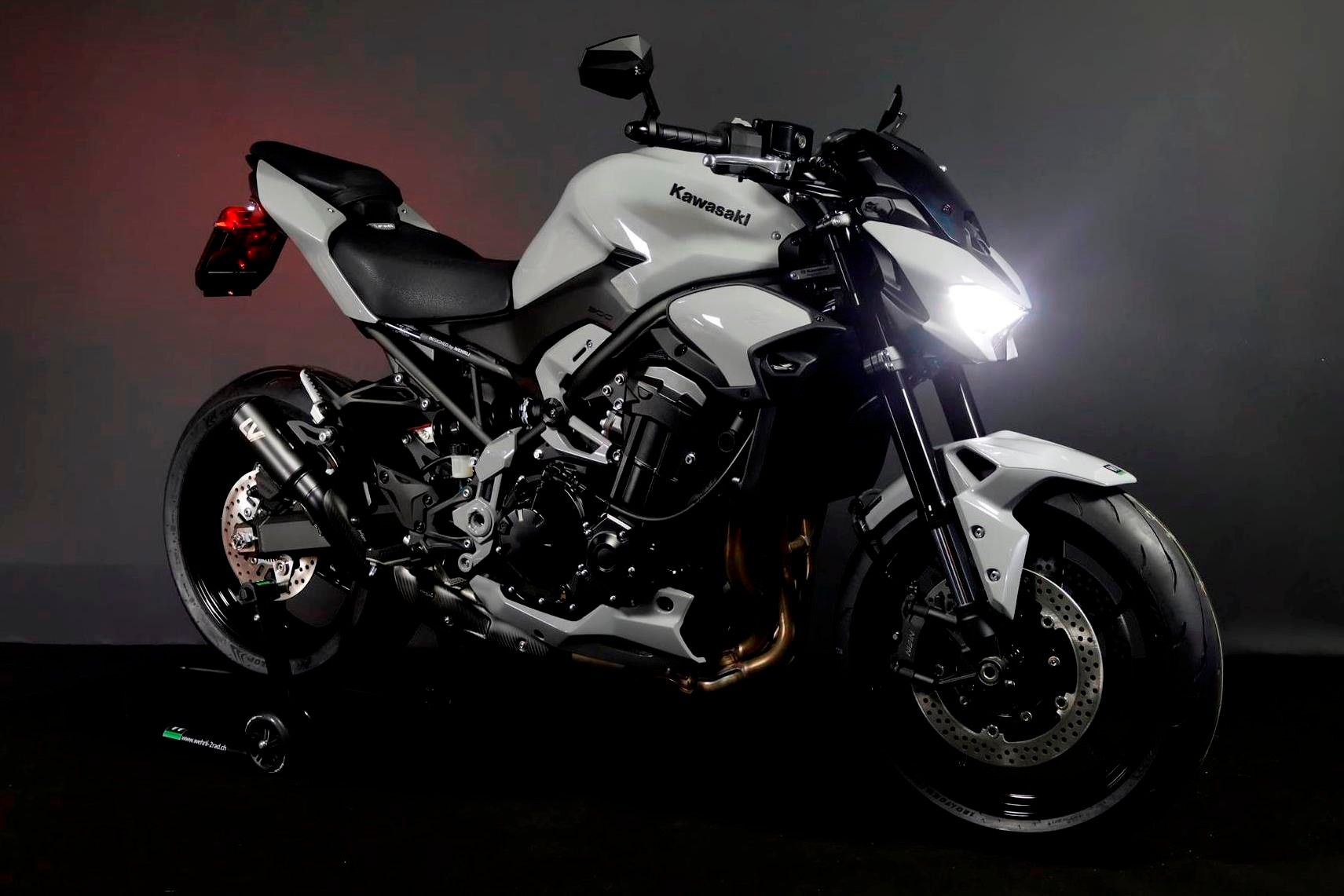 KAWASAKI Z 900 (91/70/35 KW) *Nardo Light* Level 3-image-2