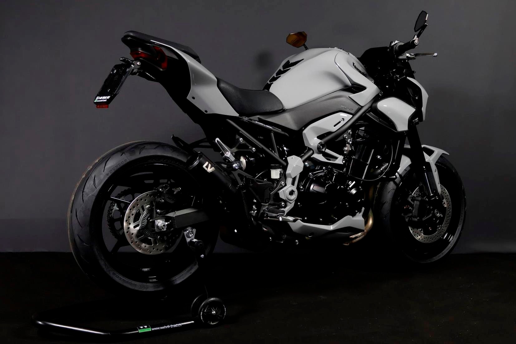 KAWASAKI Z 900 (91/70/35 KW) *Nardo Light* Level 3-image-10
