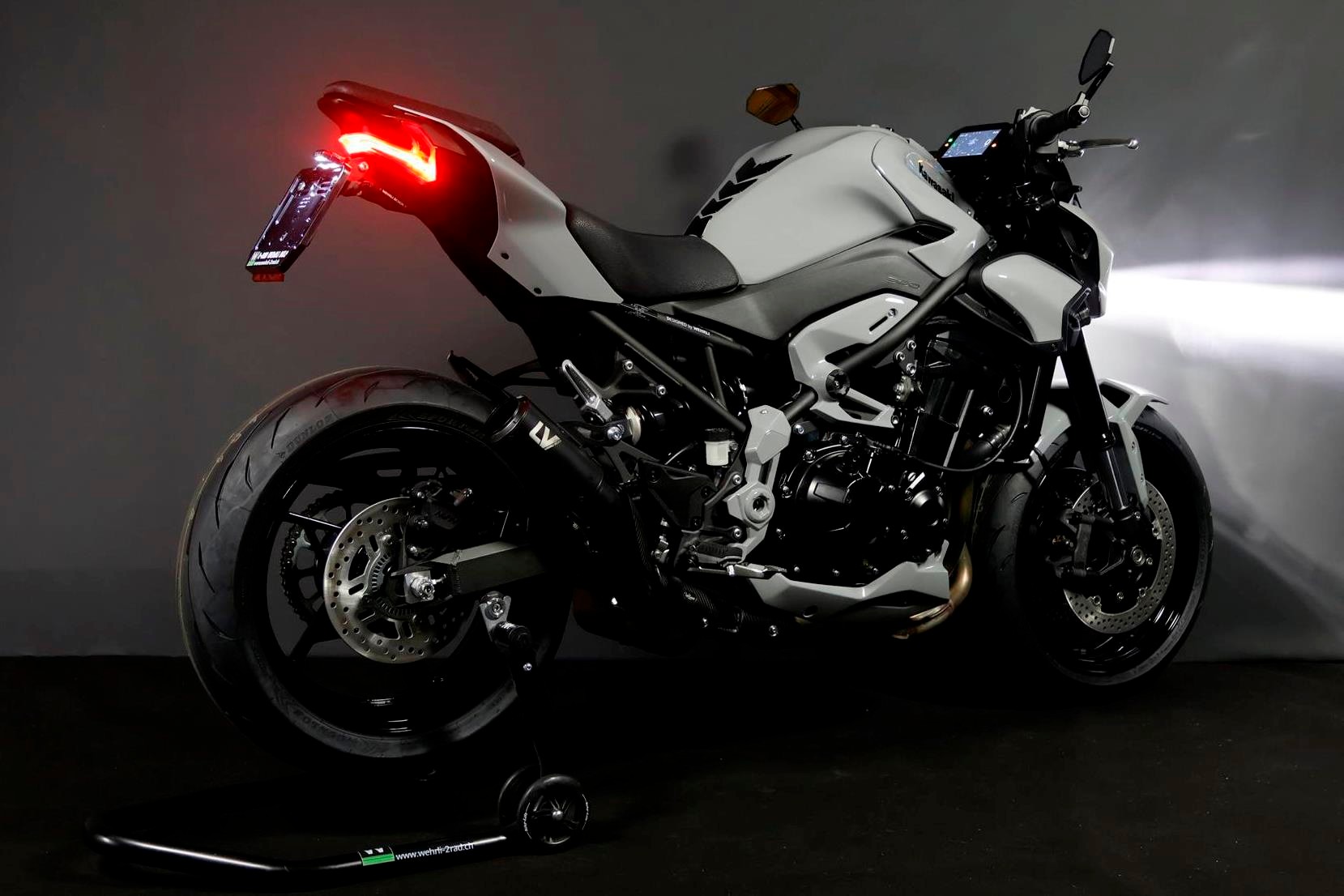KAWASAKI Z 900 (91/70/35 KW) *Nardo Light* Level 3-image-11