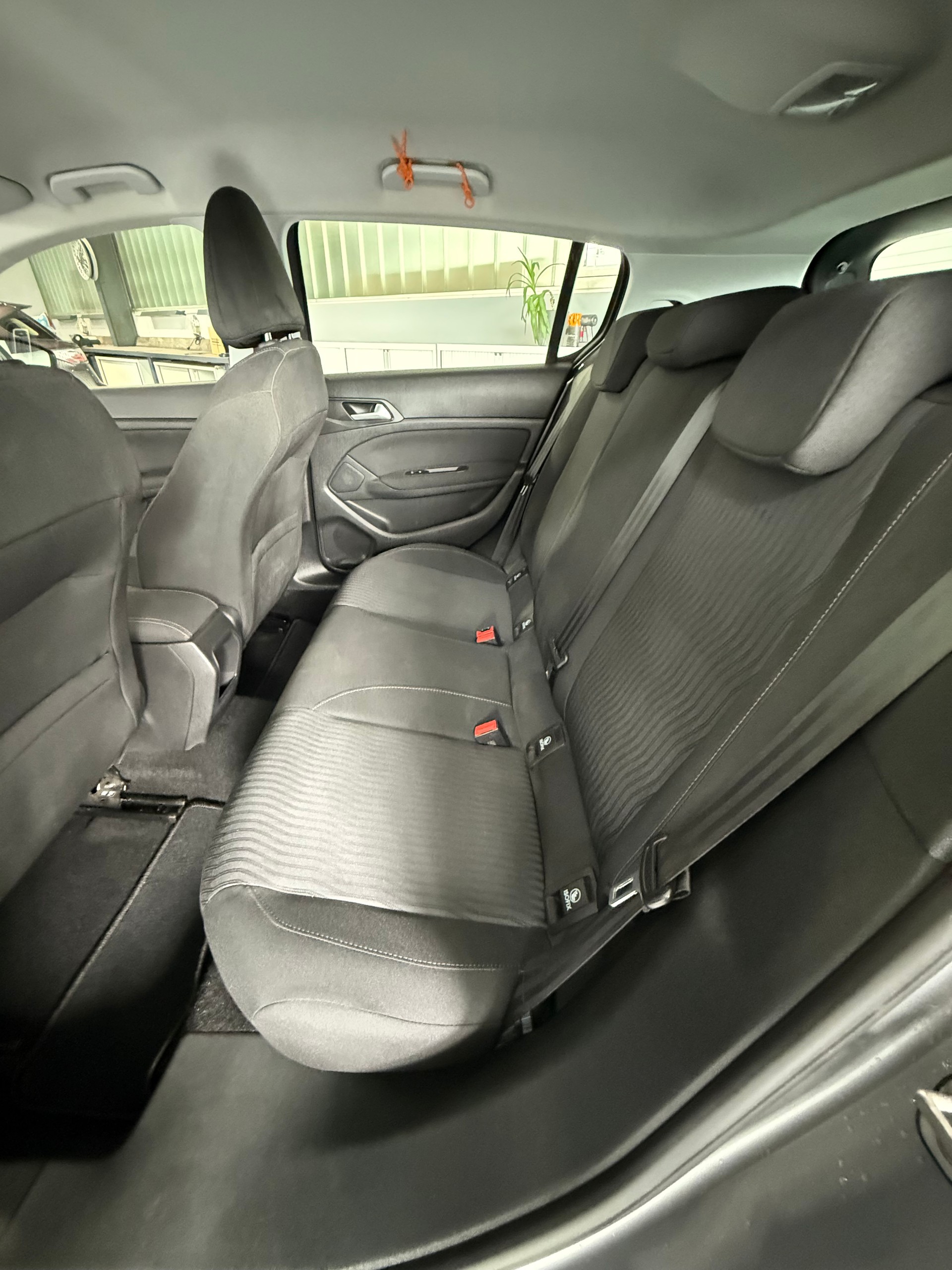 PEUGEOT 308 1.2 THP Active-image-7