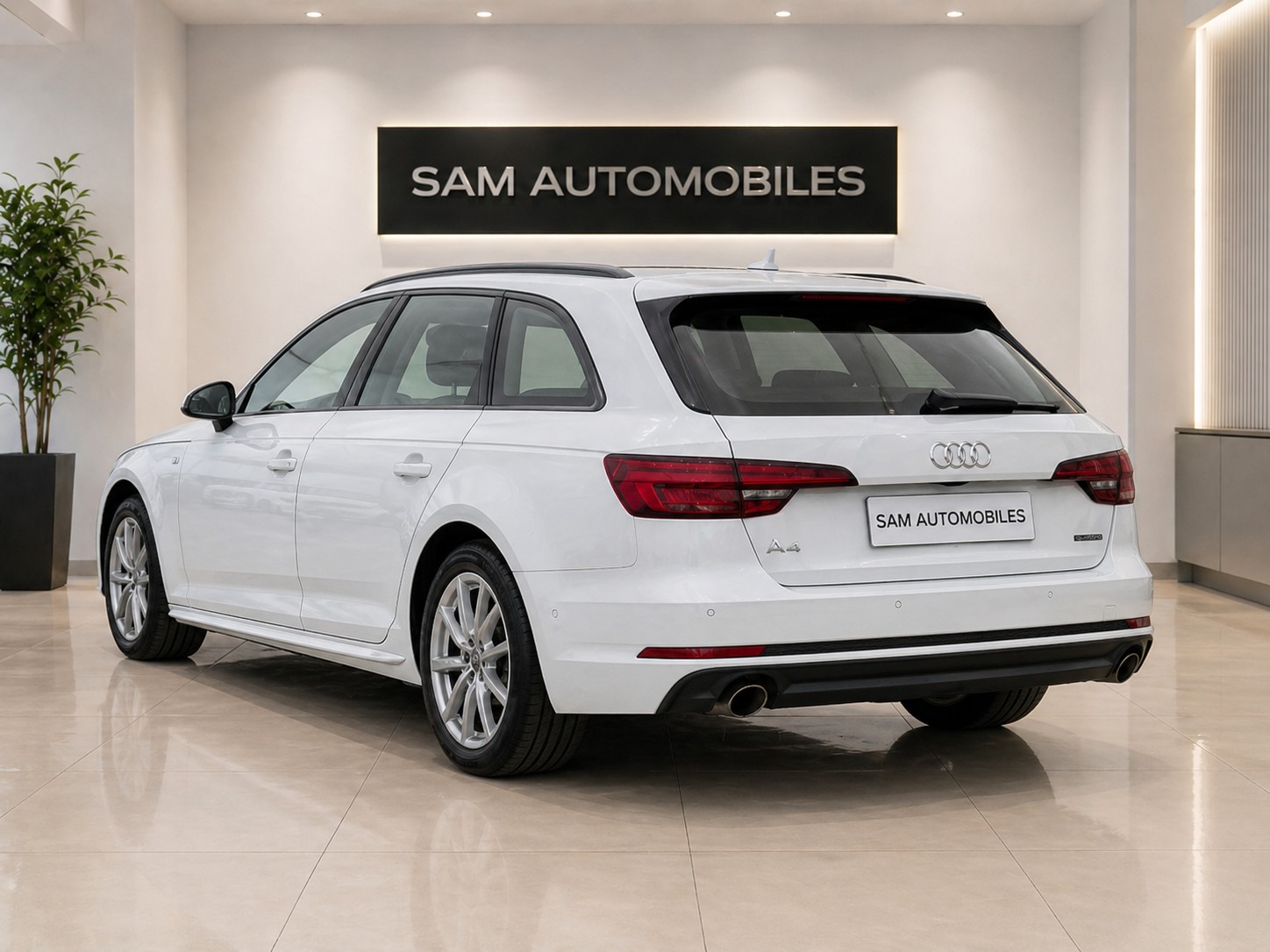 AUDI A4 Avant 2.0 TFSI Design quattro S-tronic S-LINE-image-5