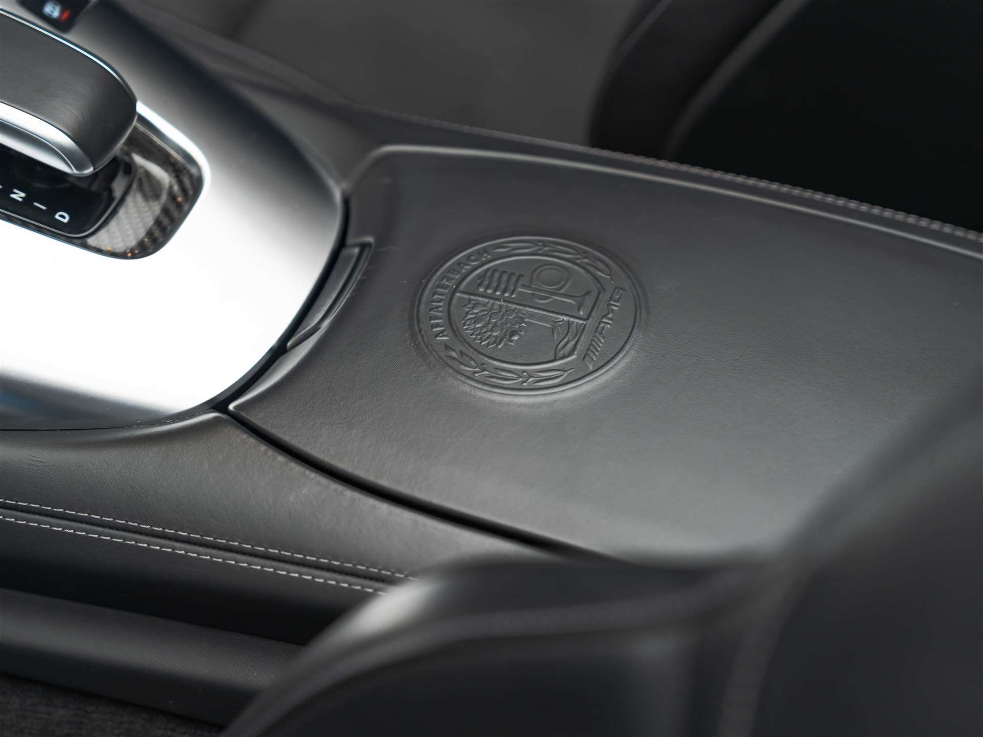 MERCEDES-BENZ AMG GT C Roadster Speedshift DCT *CH-Auto*Keramik*Burmester*Sitzlüftung*MSI+*-image-26