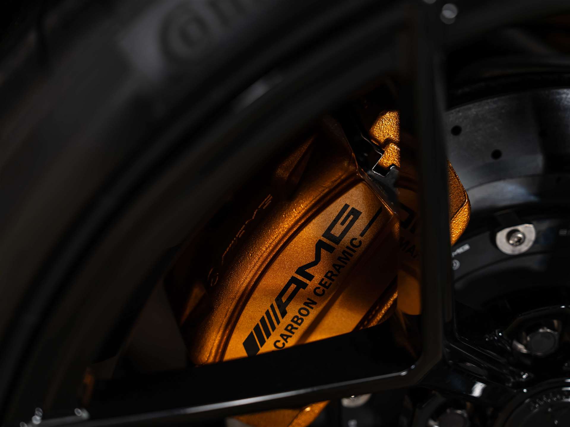 MERCEDES-BENZ AMG GT C Roadster Speedshift DCT *CH-Auto*Keramik*Burmester*Sitzlüftung*MSI+*-image-15