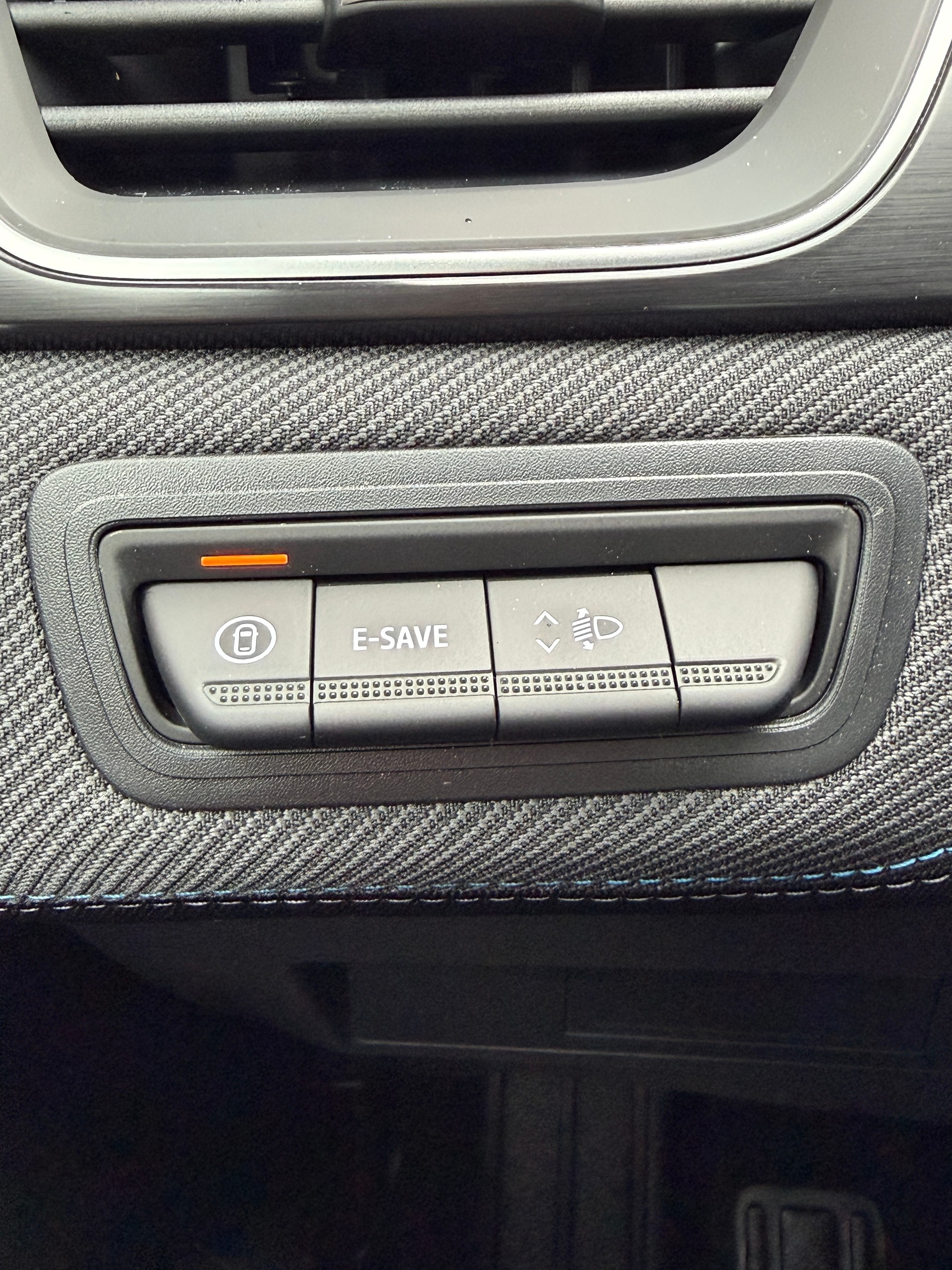 RENAULT Captur 1.8 E-Tech 160 Esprit Alpine DHT-image-21