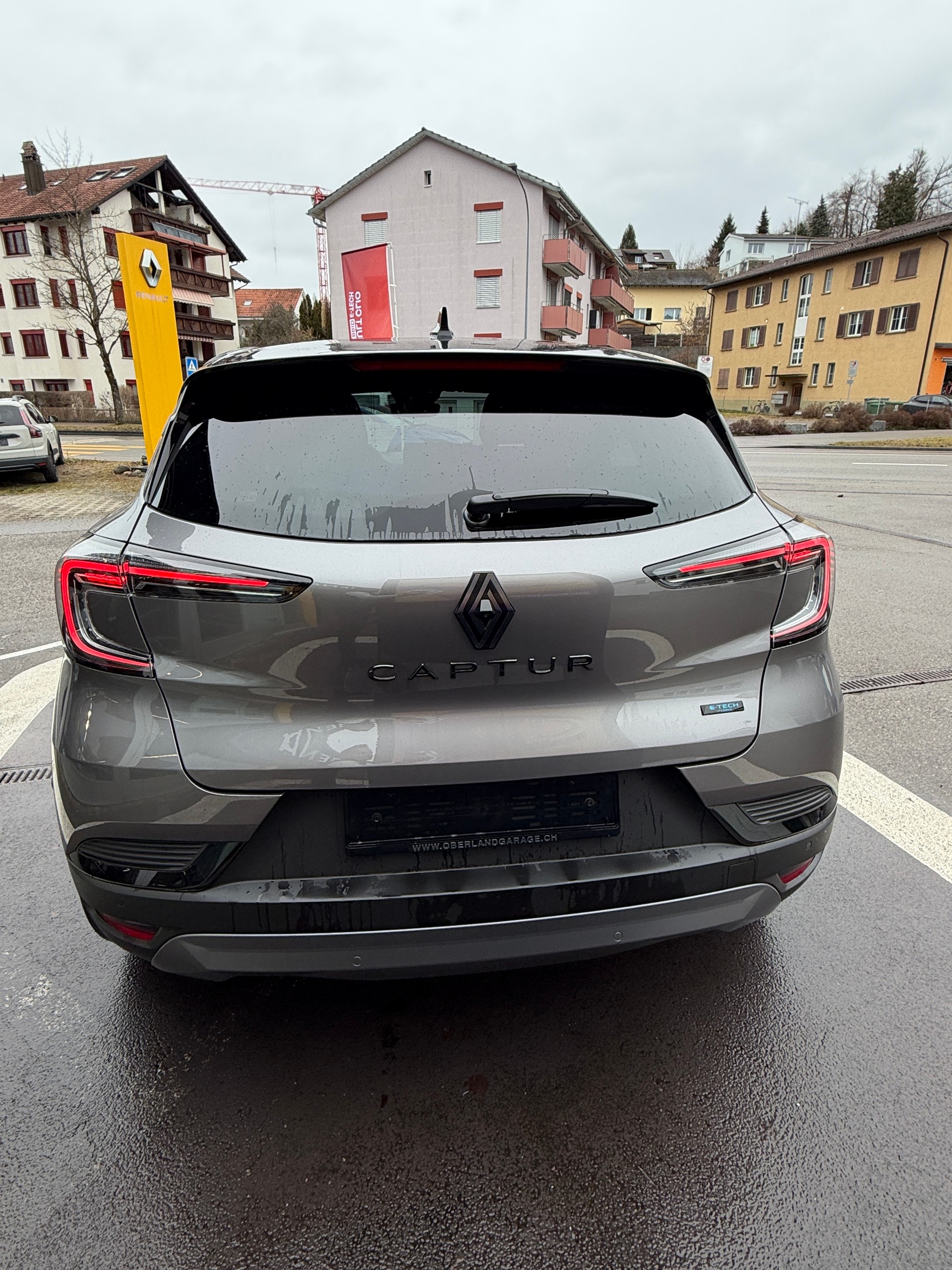 RENAULT Captur 1.8 E-Tech 160 Esprit Alpine DHT-showroom-element-3