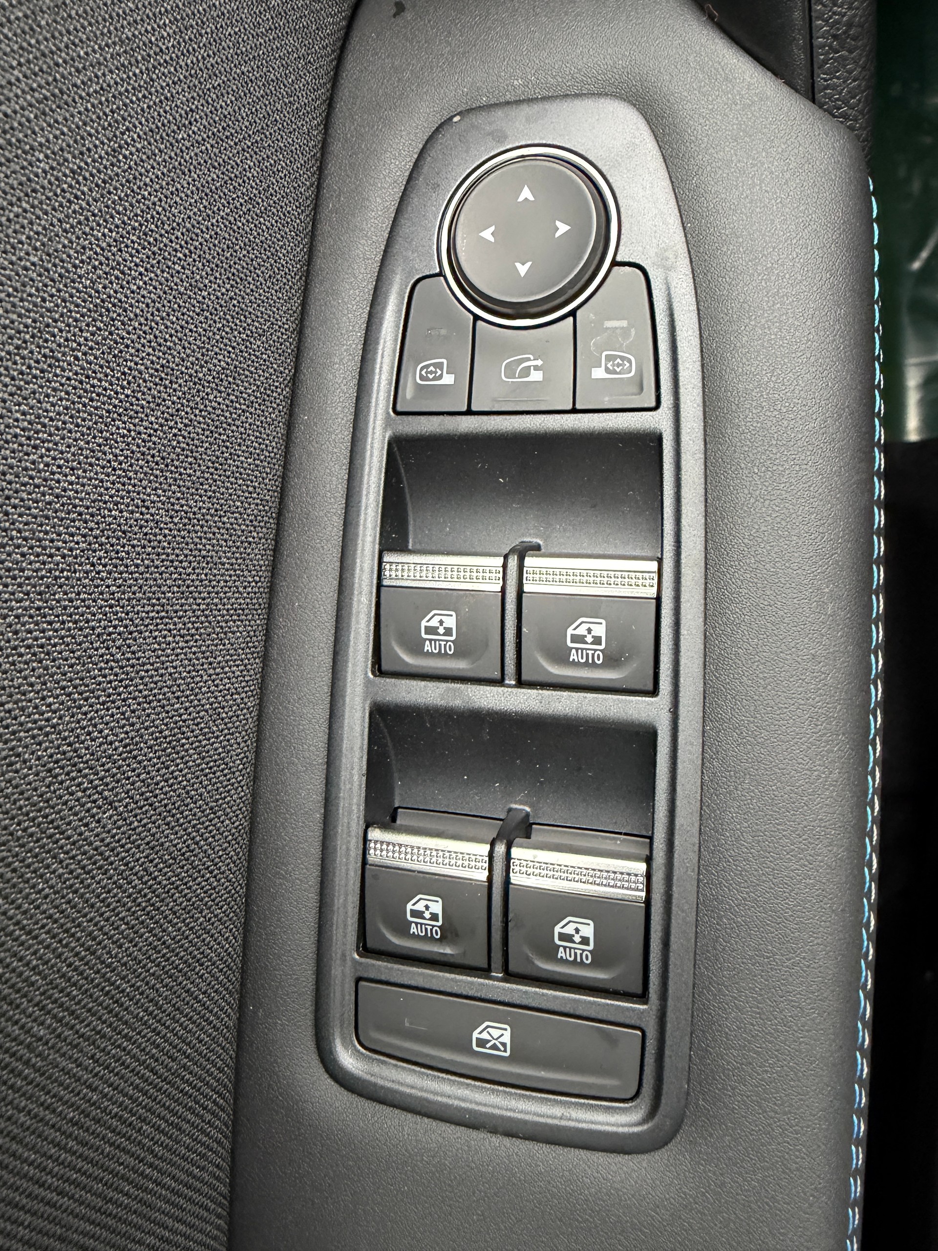 RENAULT Captur 1.8 E-Tech 160 Esprit Alpine DHT-image-18