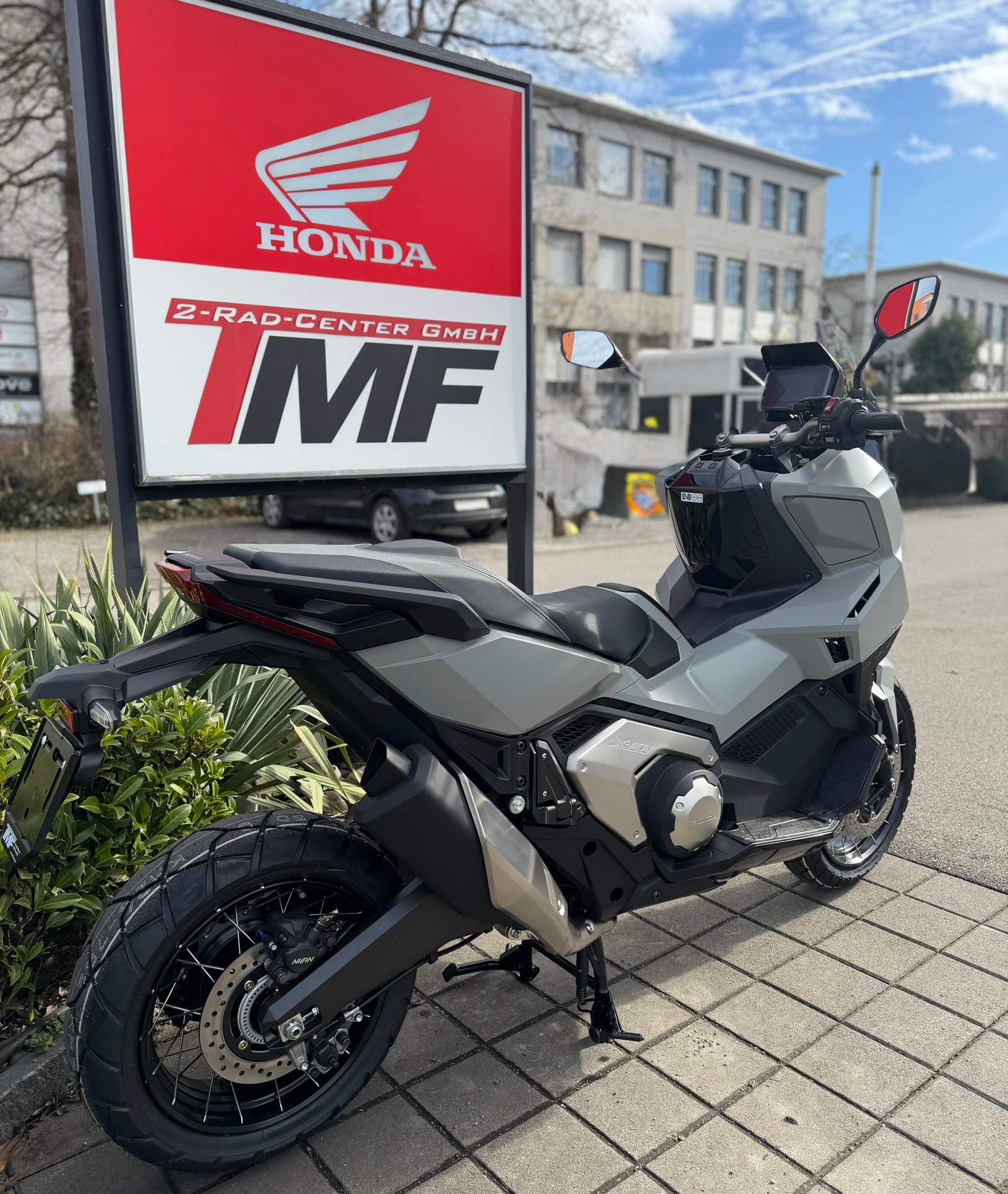 HONDA X-ADV 750-image-1