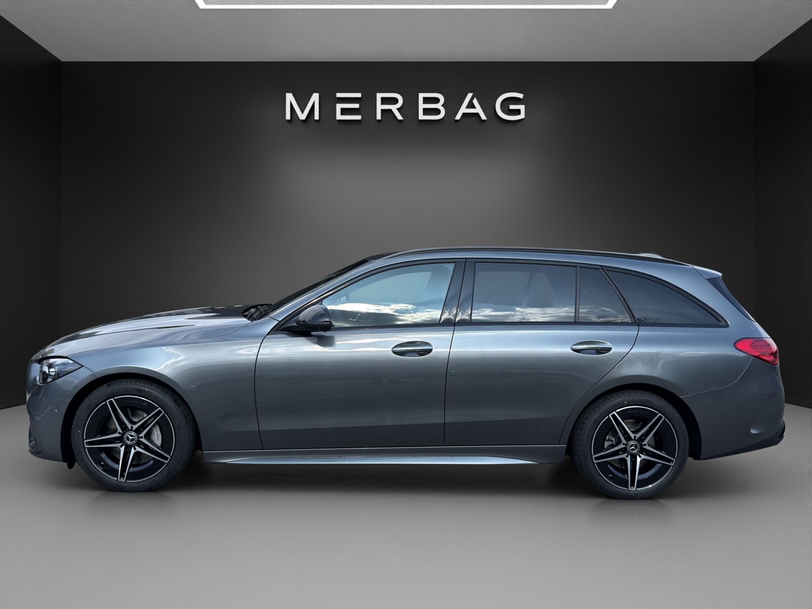 MERCEDES-BENZ C 220 d T 4 Matic Swiss Star-image-1