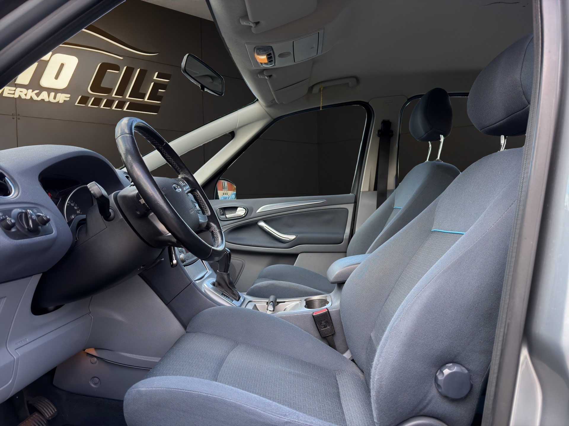 FORD S-Max 2.0 TDCi Titanium Automatic-image-8