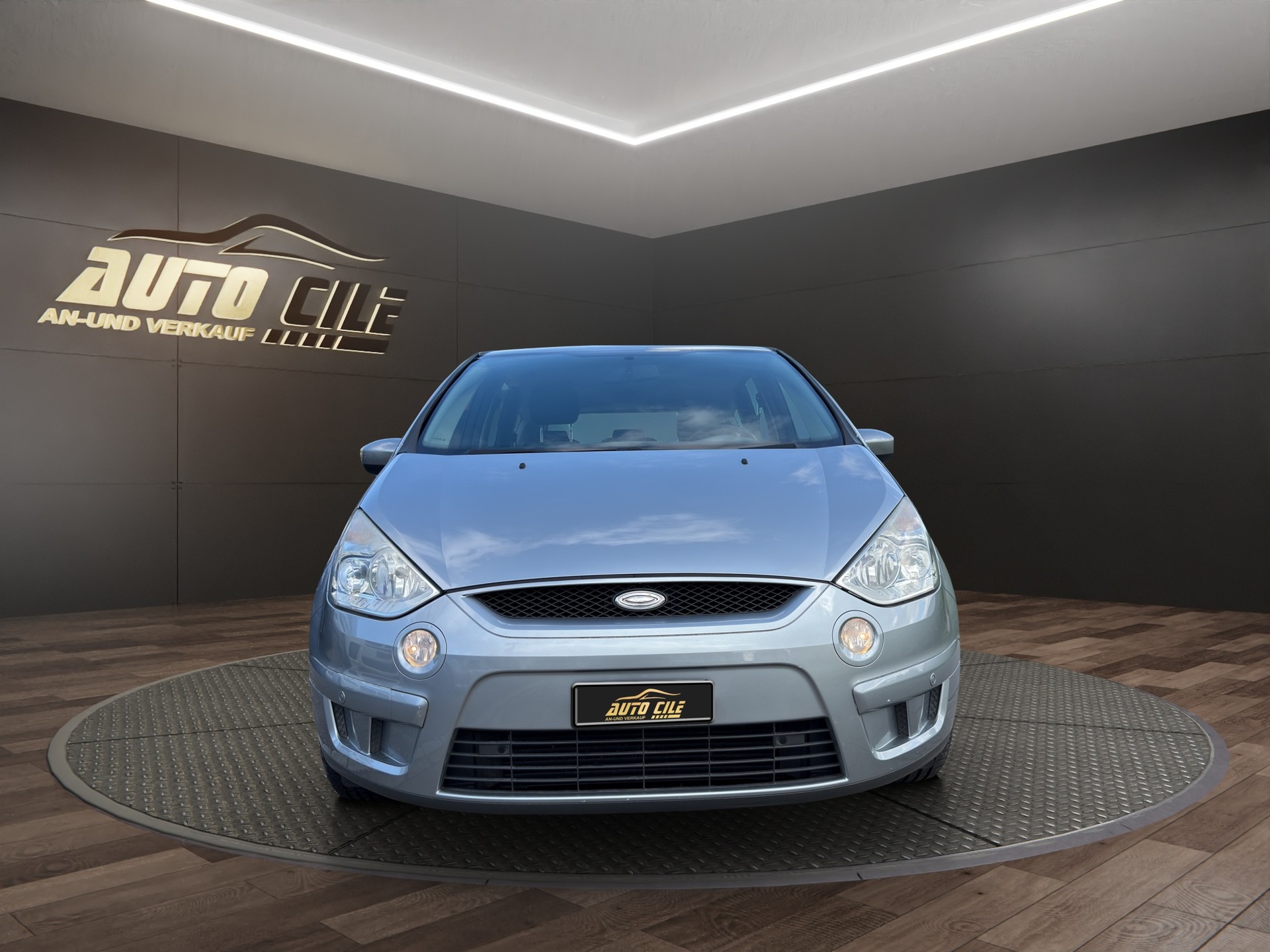 FORD S-Max 2.0 TDCi Titanium Automatic-image-1