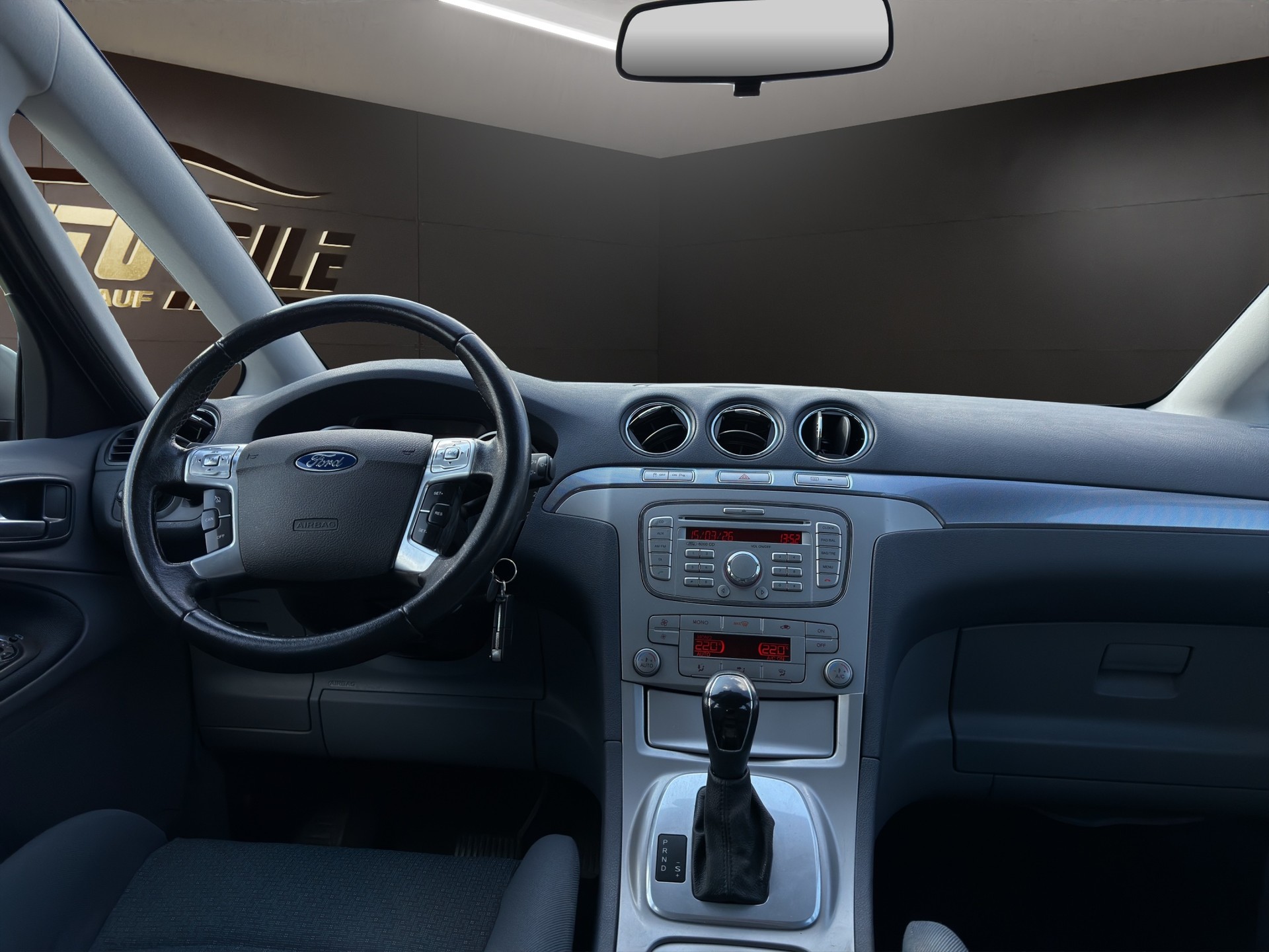 FORD S-Max 2.0 TDCi Titanium Automatic-image-10