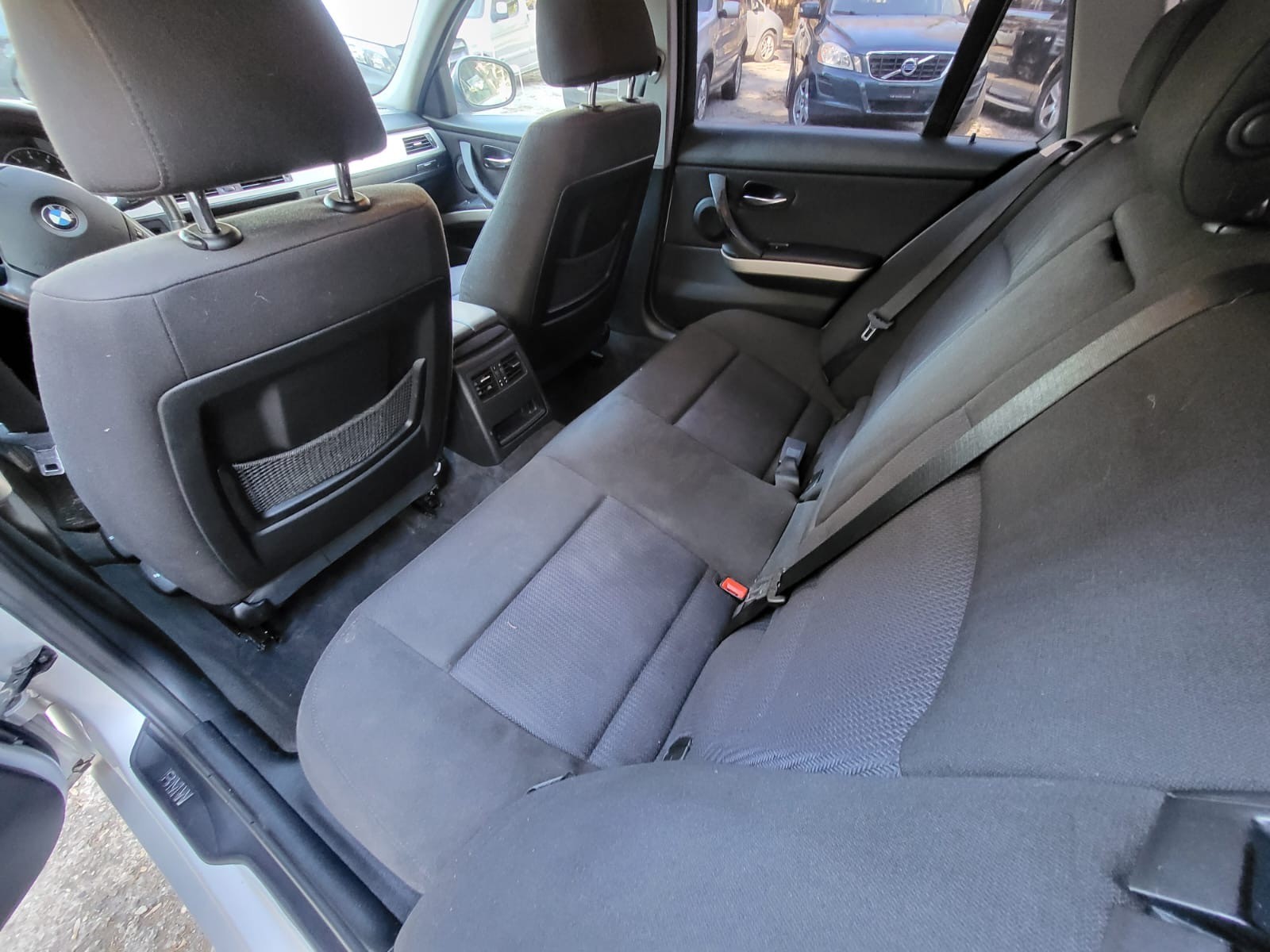 BMW 320i Touring Steptronic-image-8