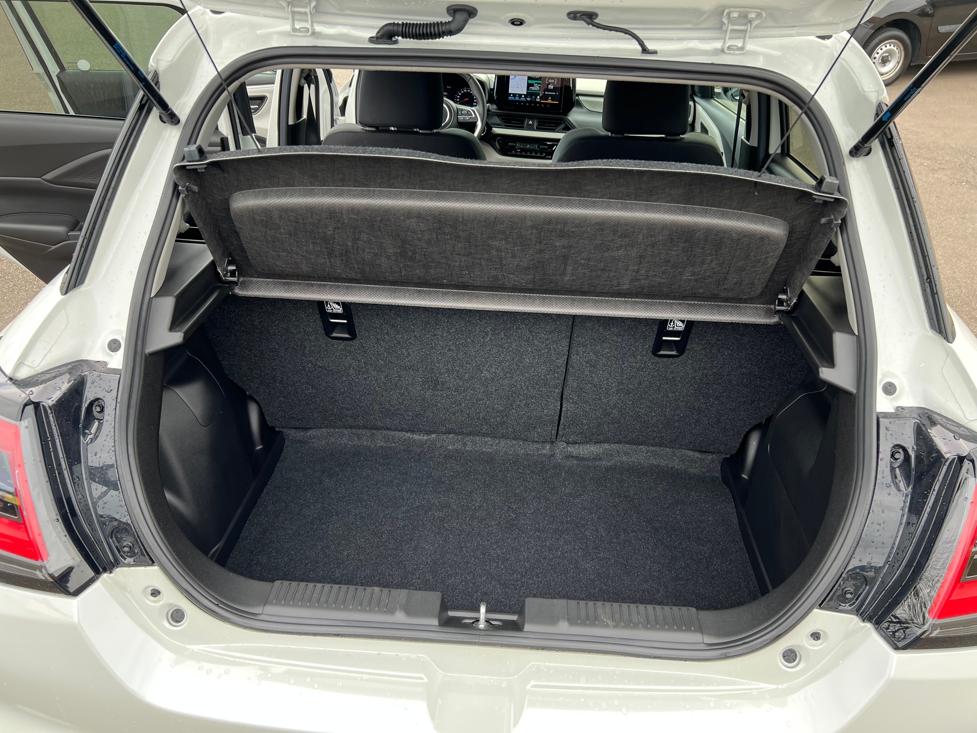 SUZUKI Swift 1.2 Compact+ Hybrid 4x4-image-23