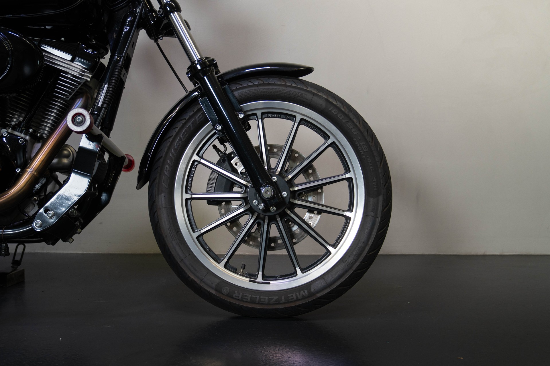 HARLEY-DAVIDSON FXDCI Dyna Super Glide Custom-image-4