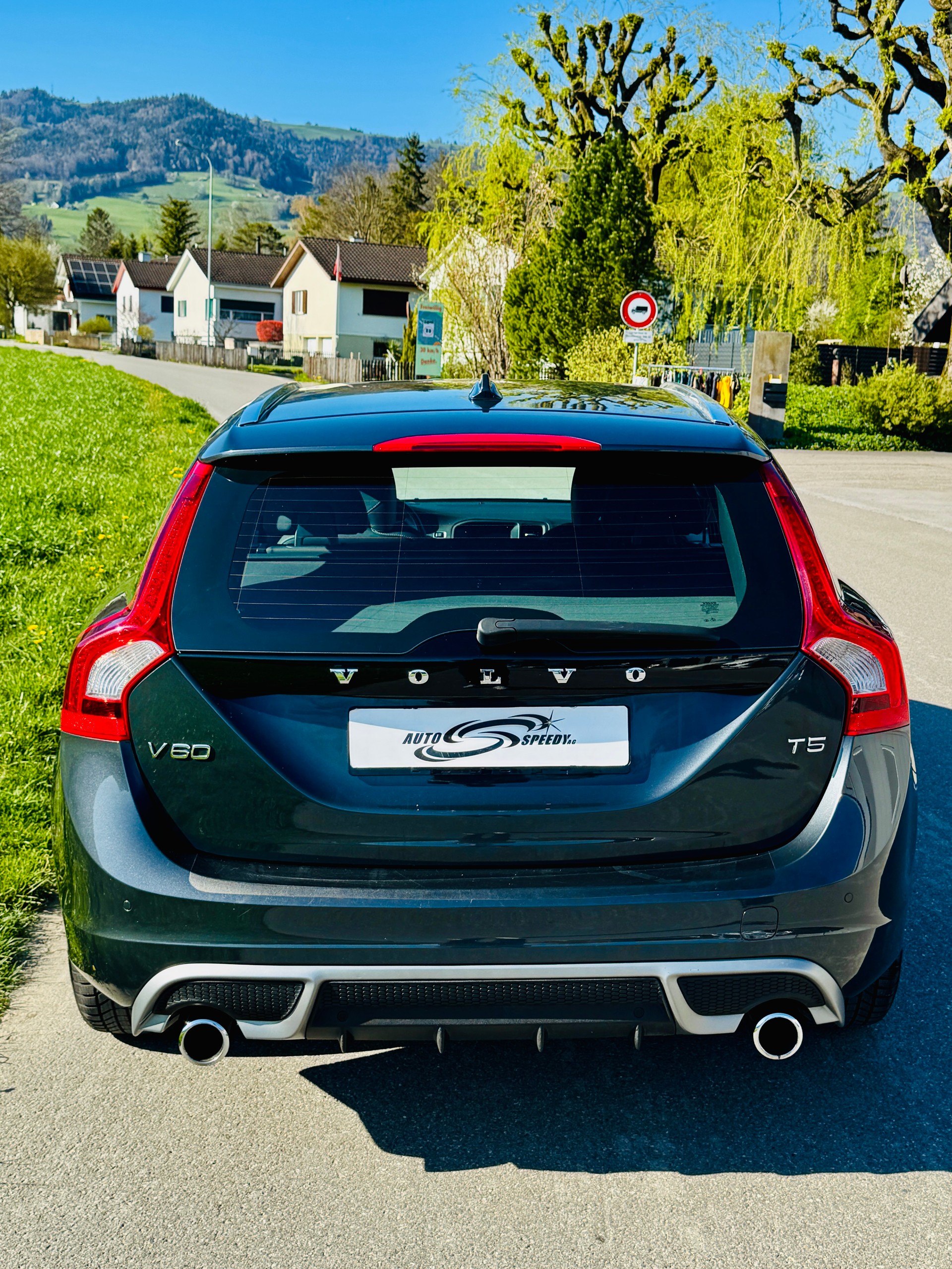 VOLVO V60 T5 R-Design Powershift-image-7