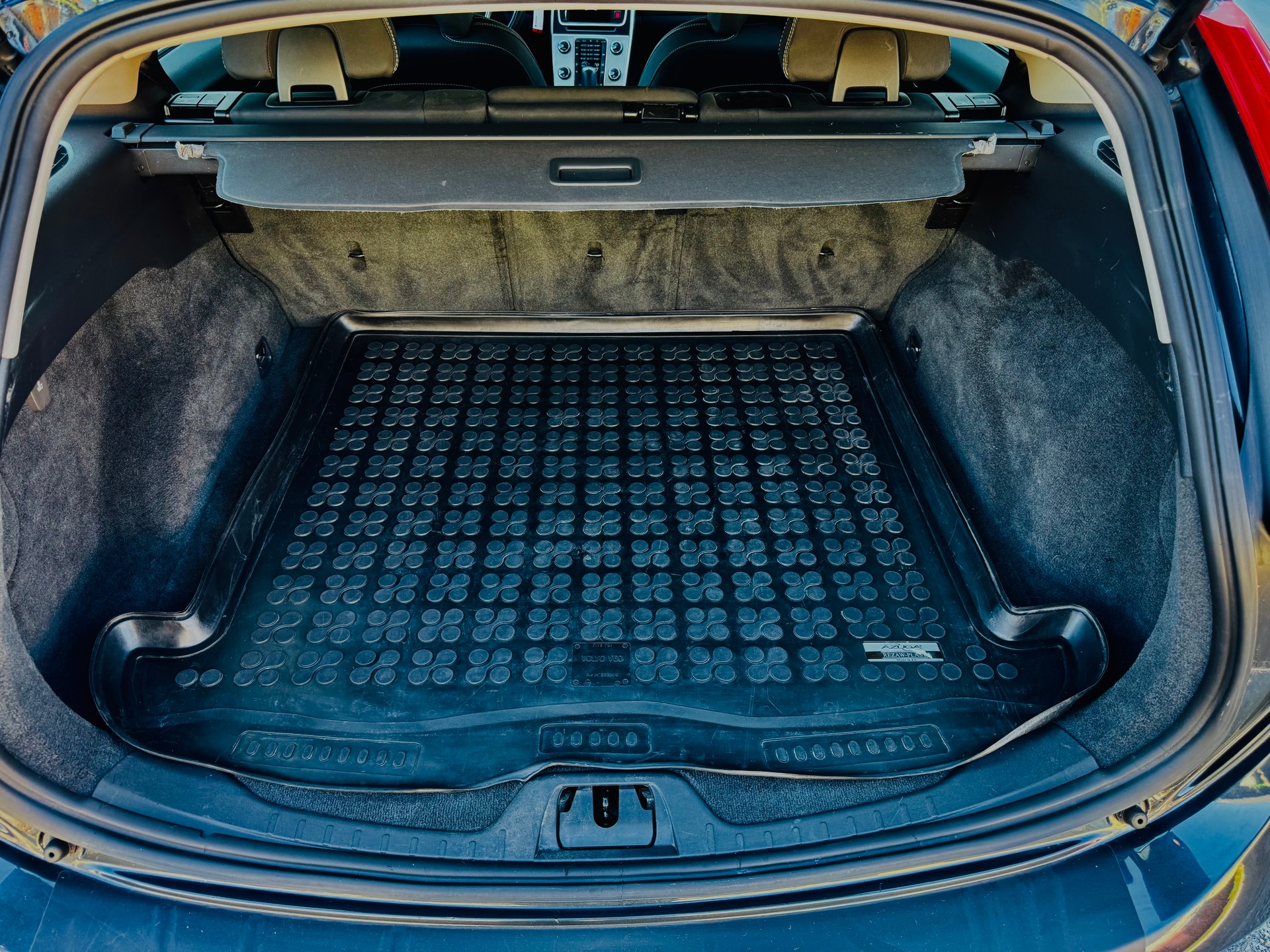 VOLVO V60 T5 R-Design Powershift-image-14