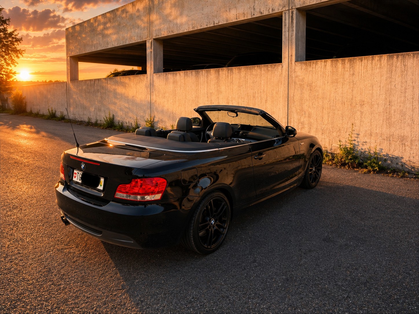 BMW 135i Cabrio DSG-image-4