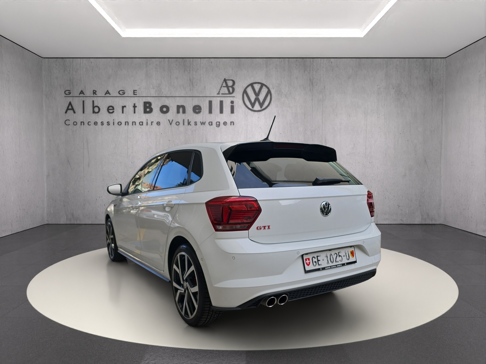VW Polo 2.0 TSI GTI DSG-showroom-element-1