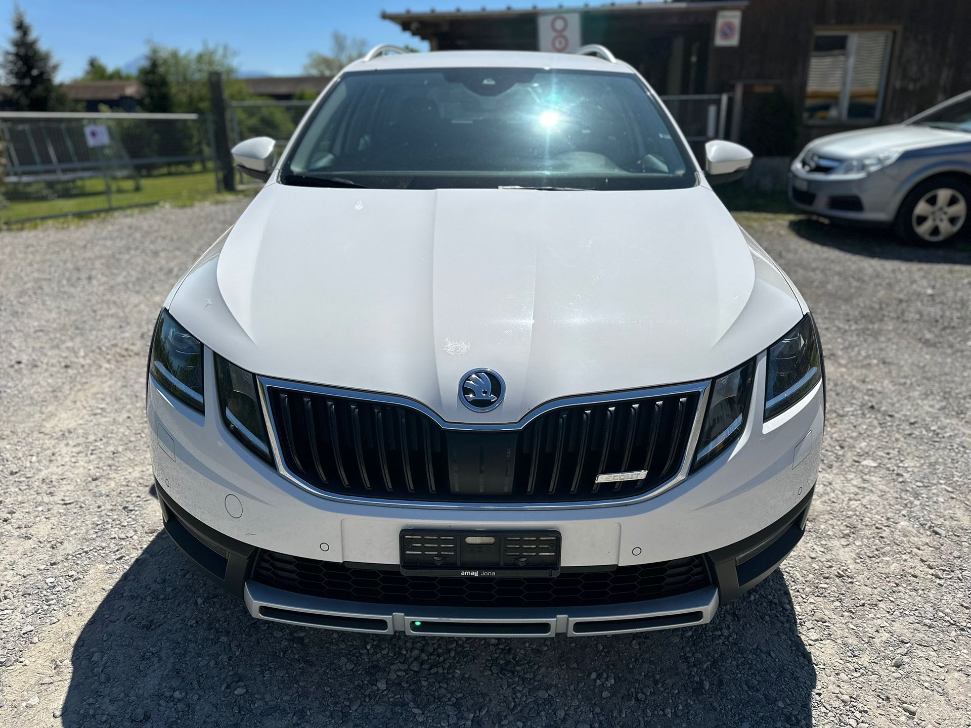 SKODA Octavia Combi 2.0 TSI Scout 4x4 DSG-showroom-element-2