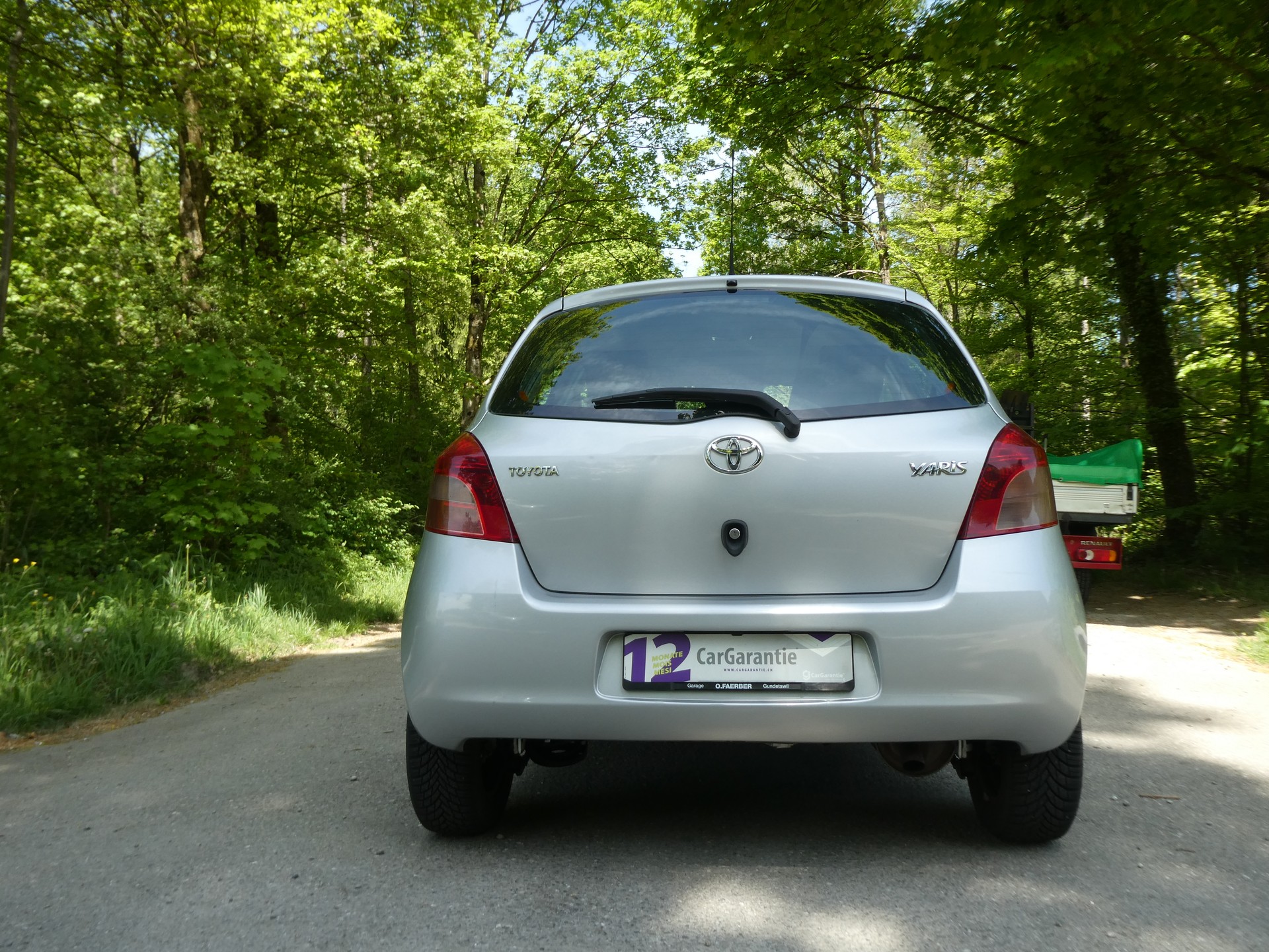 TOYOTA Yaris 1.3 Linea Sol-image-6