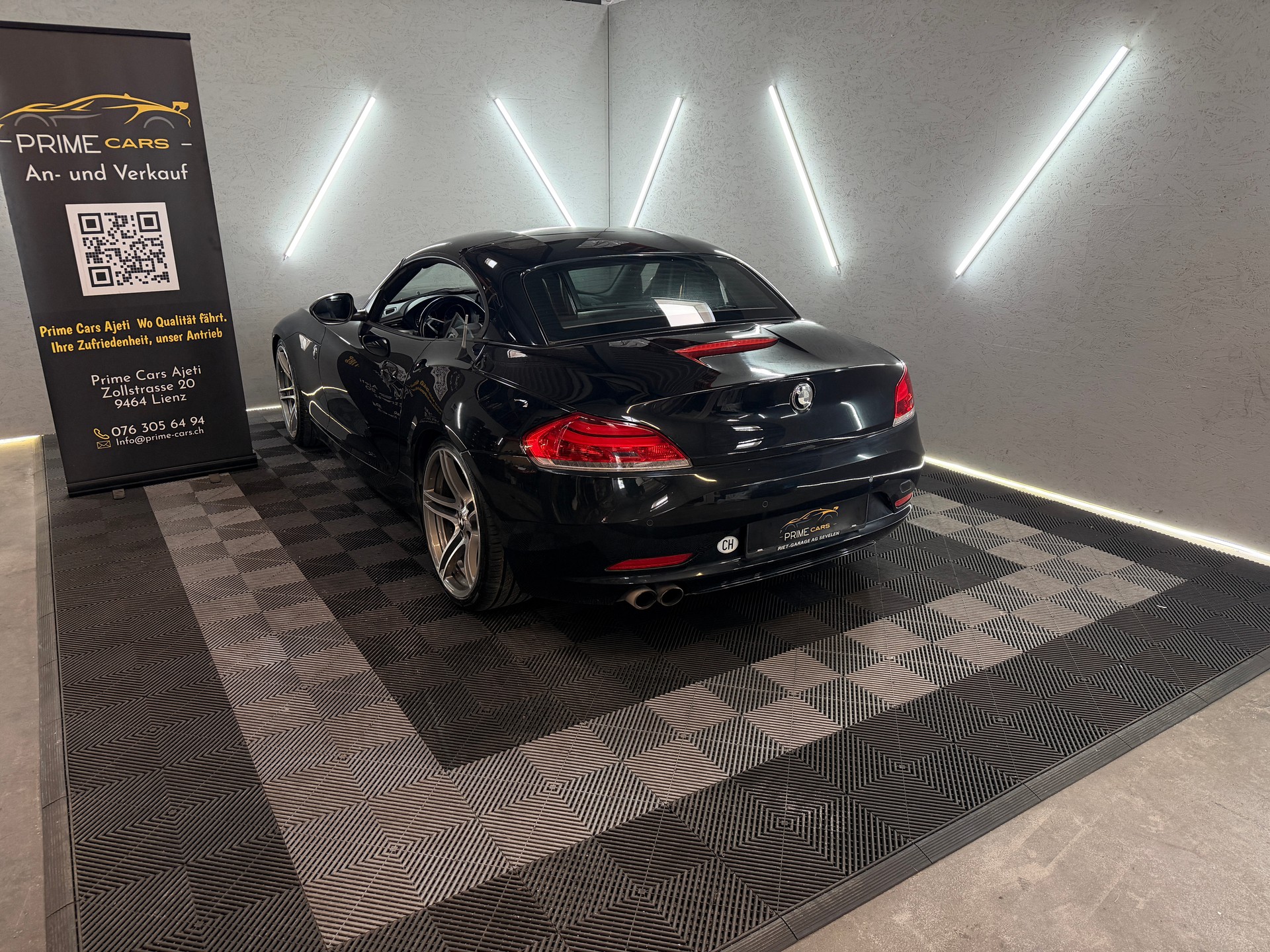 BMW Z4 sDrive23i-image-12