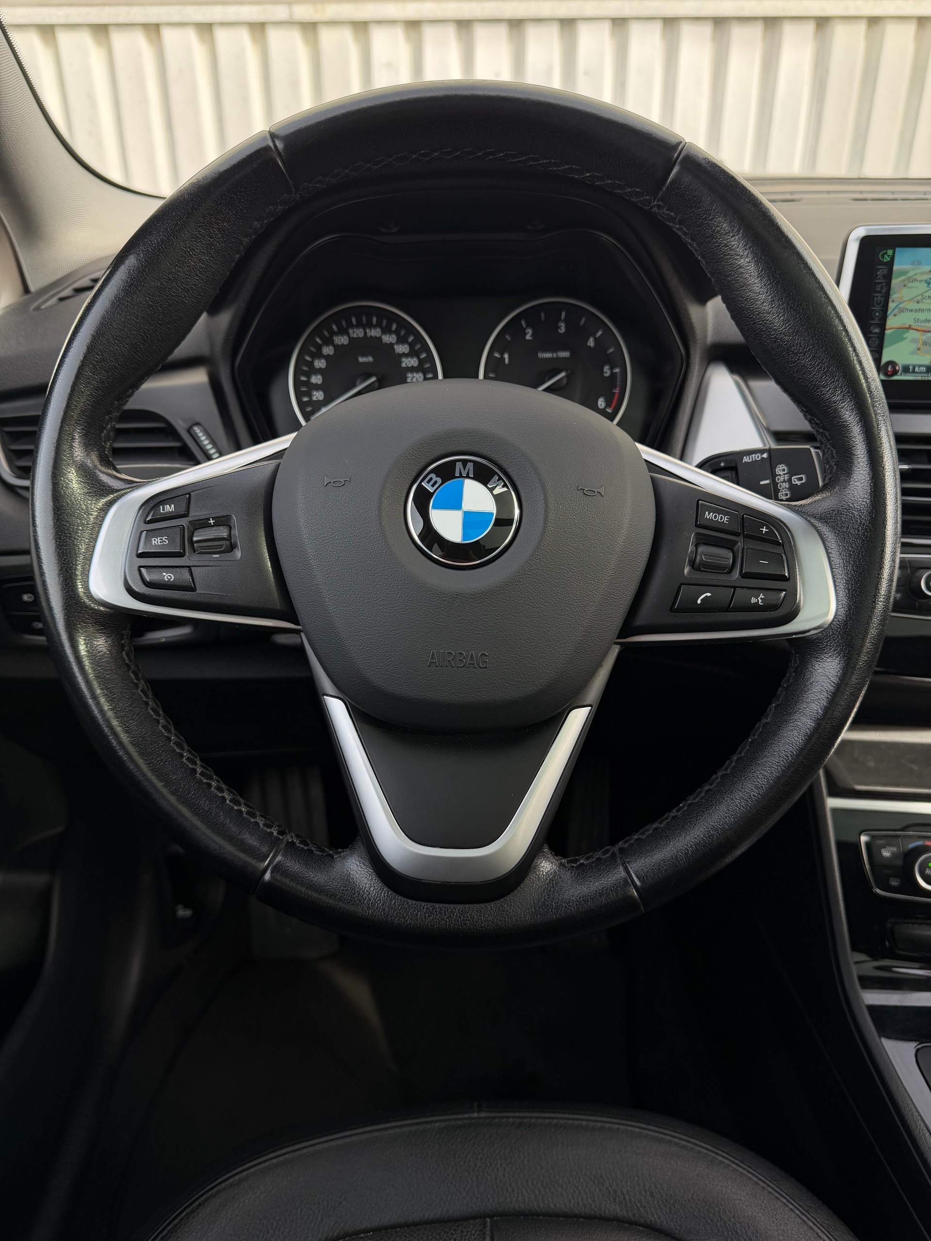 BMW 220d xDrive Gran Tourer Steptronic-image-9